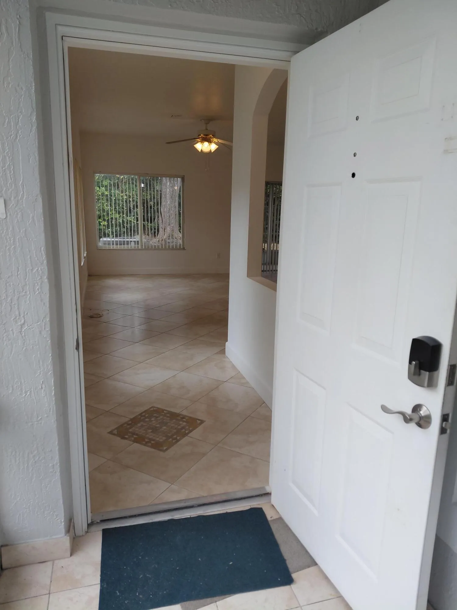 4639 SW 12TH Place