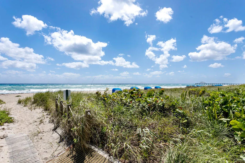 2778 S OCEAN Boulevard #305S