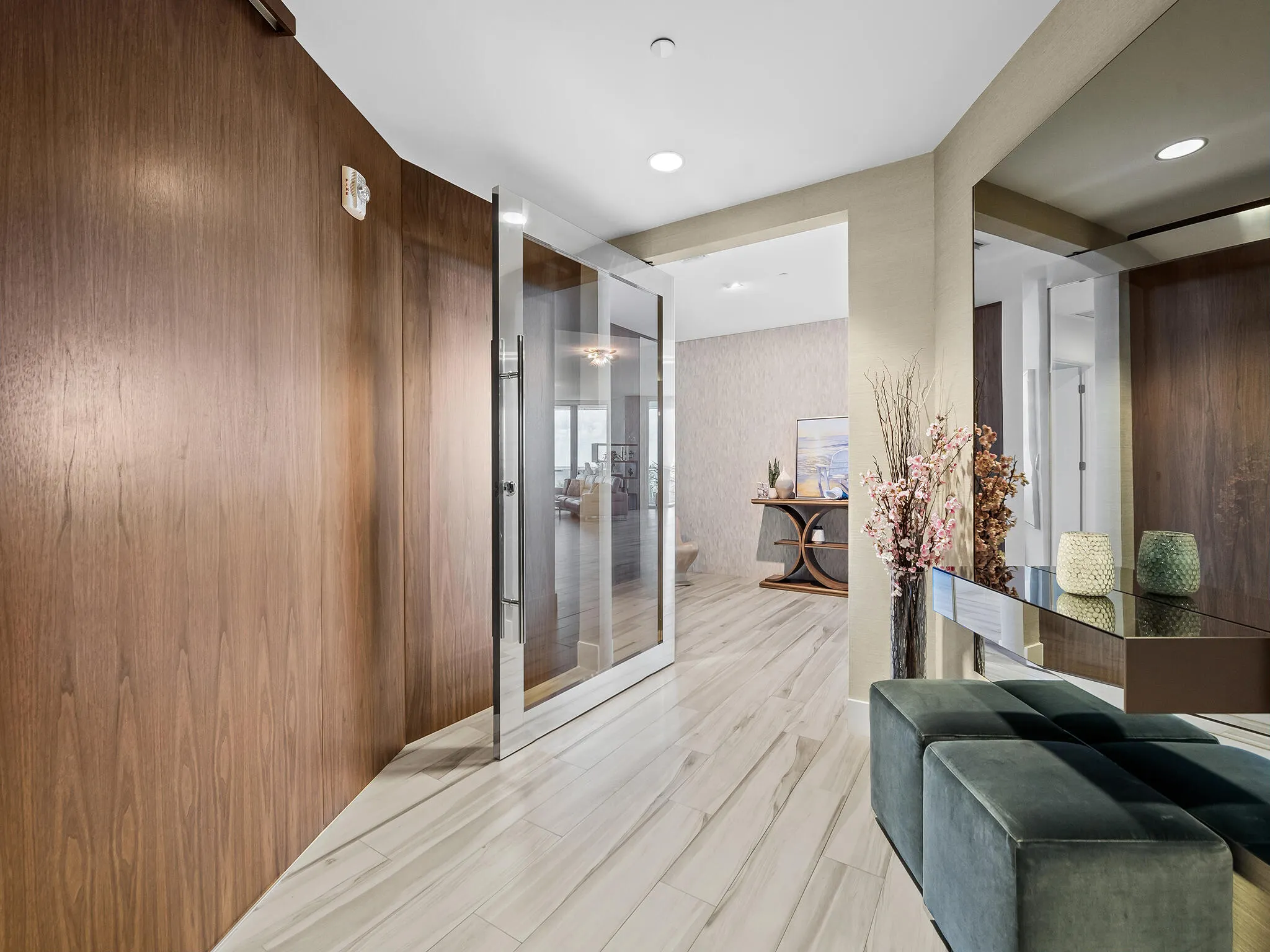 701 N FORT LAUDERDALE BEACH Boulevard #402