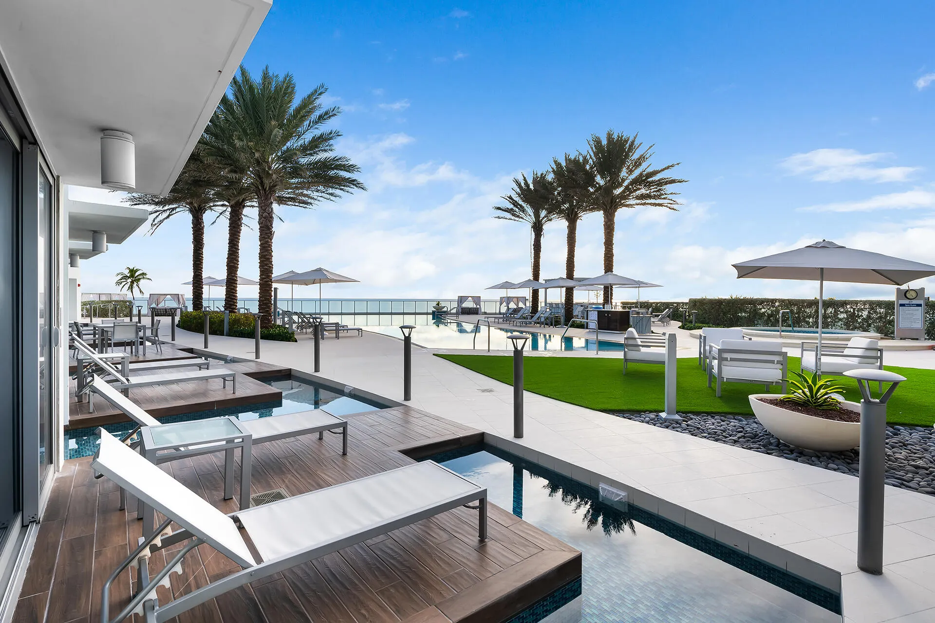701 N FORT LAUDERDALE BEACH Boulevard #402