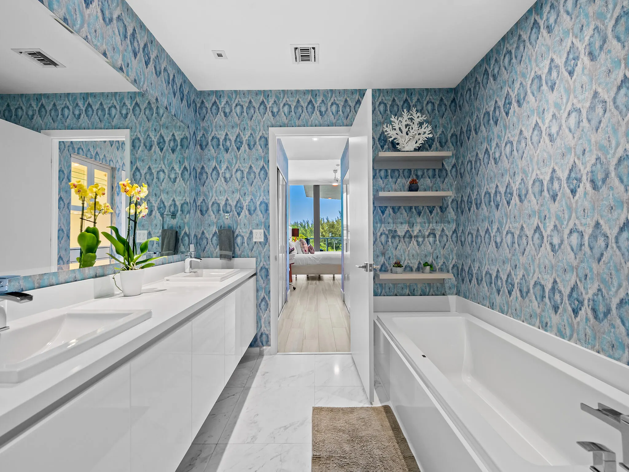 701 N FORT LAUDERDALE BEACH Boulevard #402