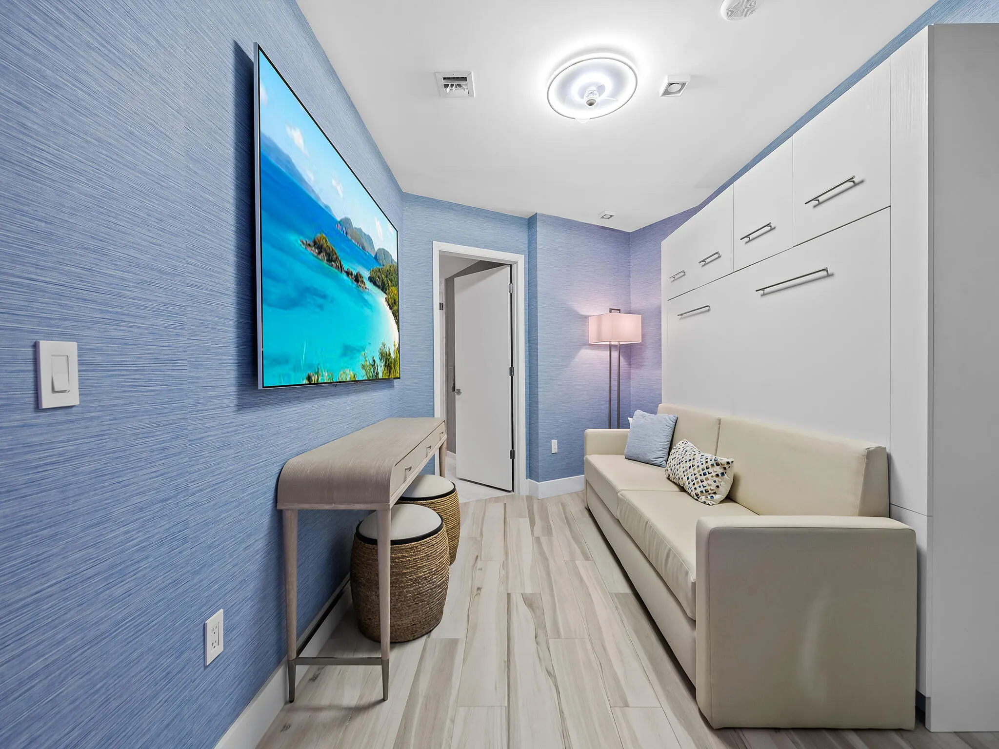 701 N FORT LAUDERDALE BEACH Boulevard #402