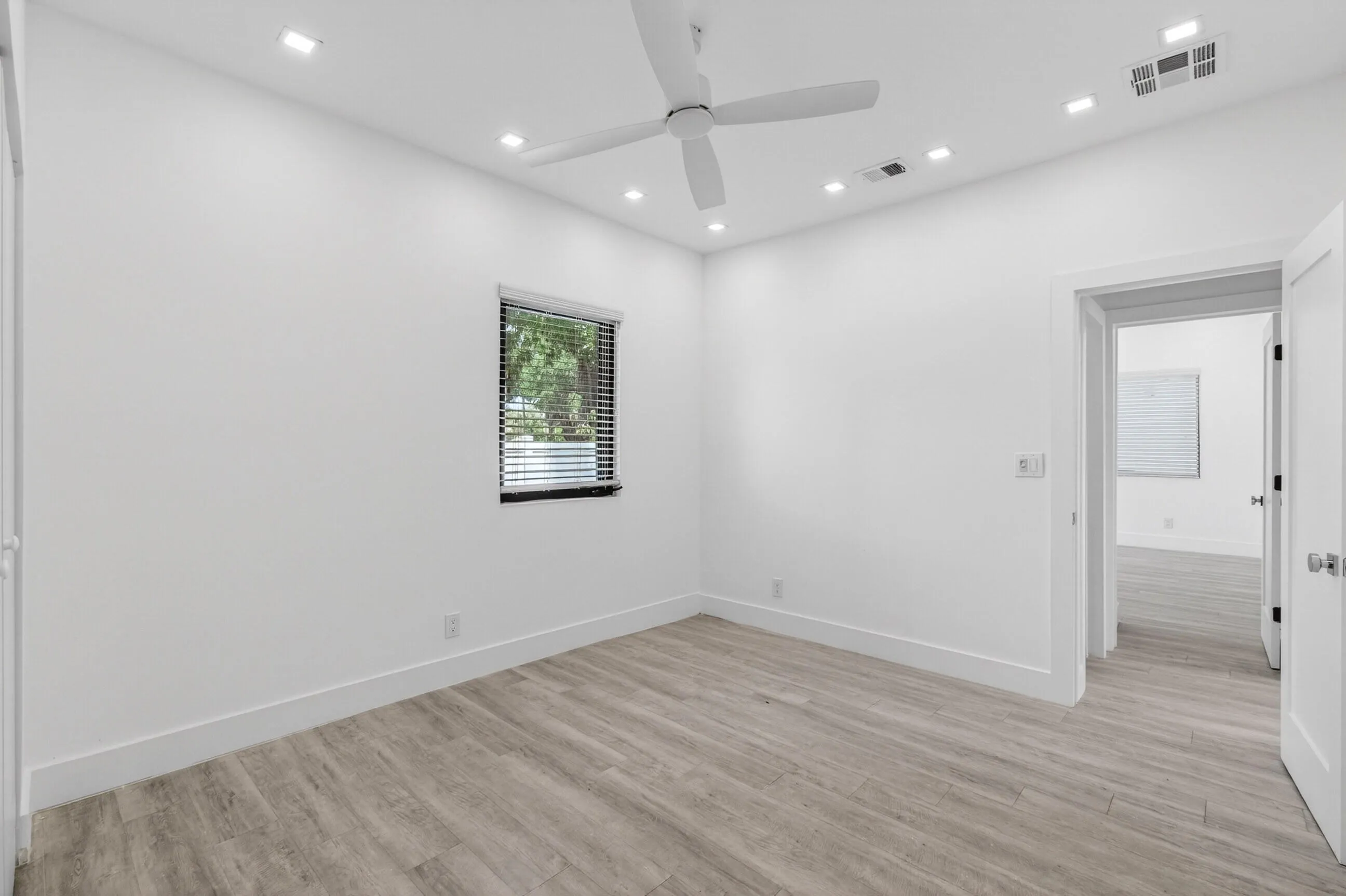 517 NW 1st Street