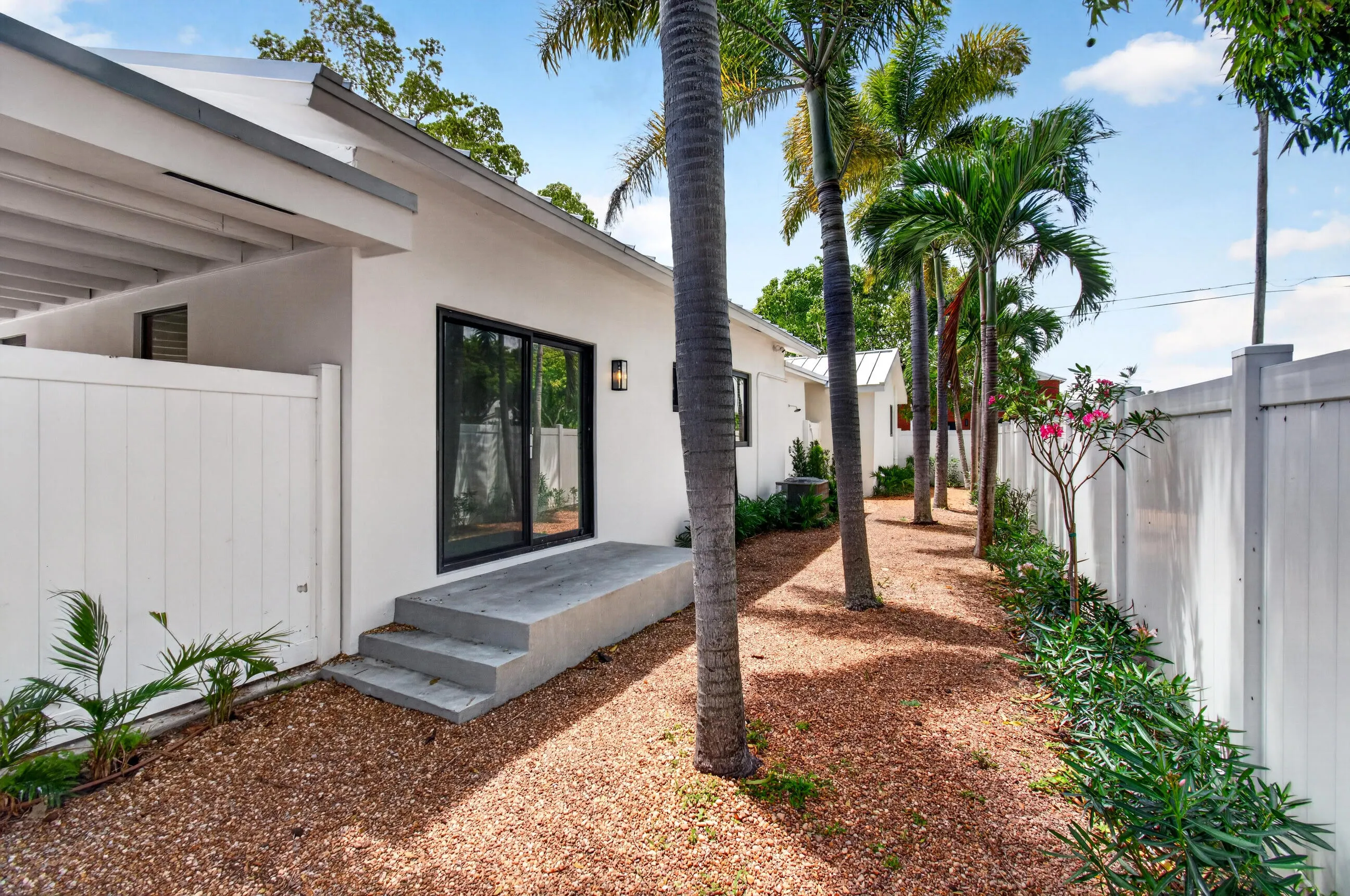 517 NW 1st Street