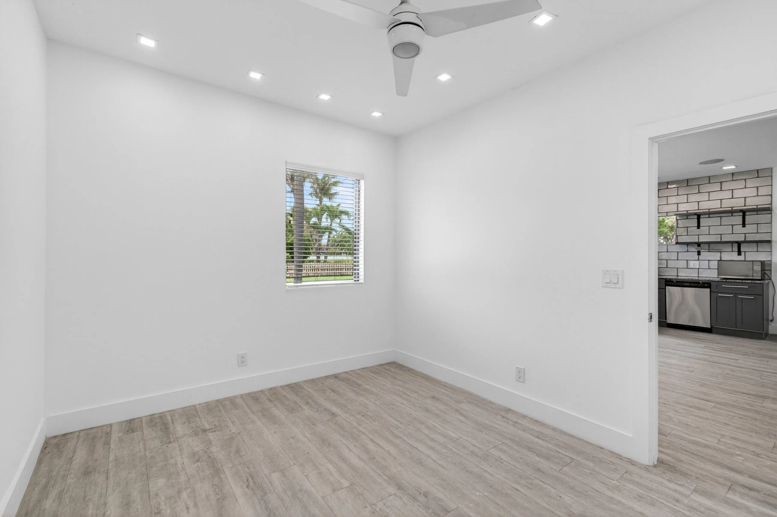 517 NW 1st Street