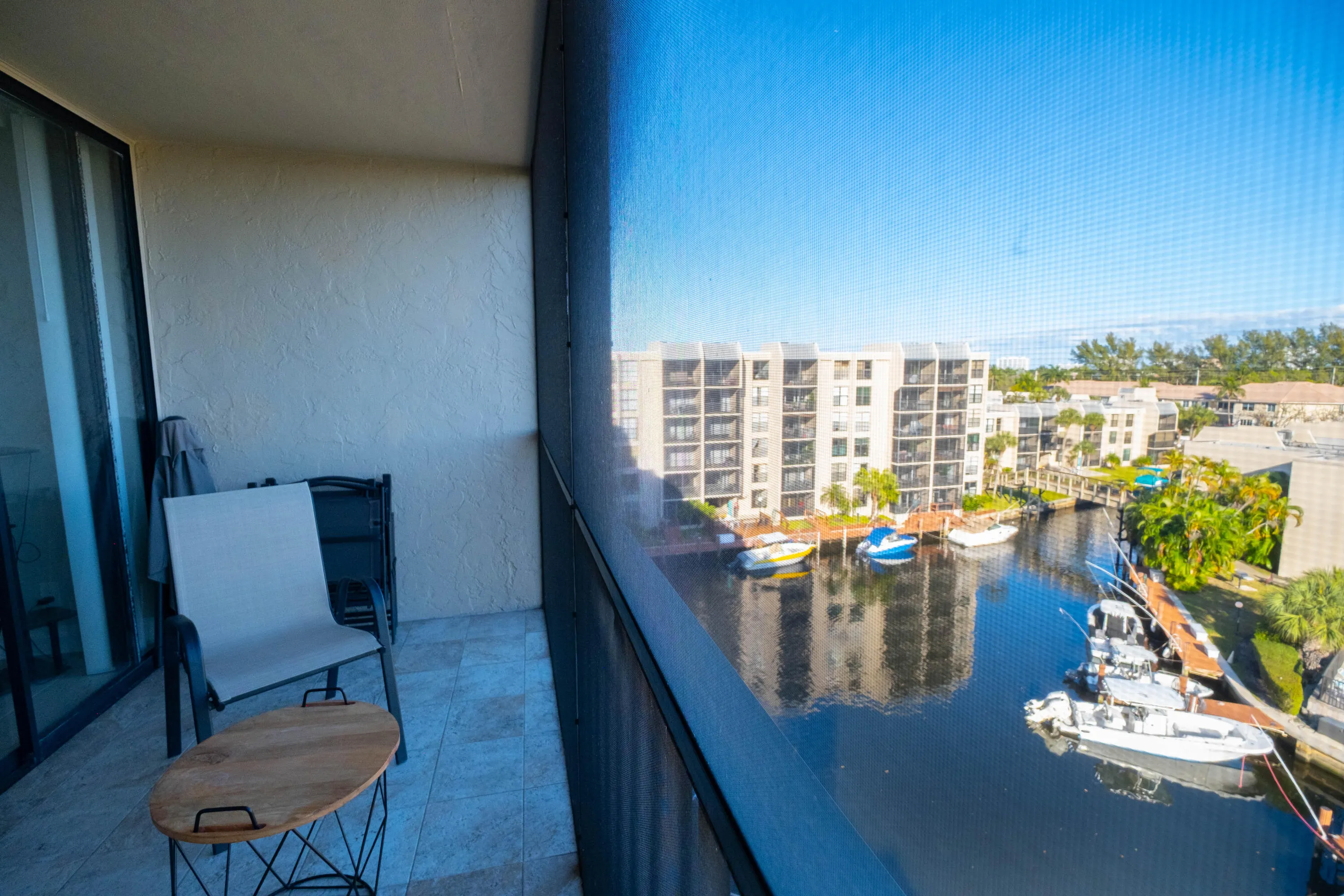 4 ROYAL PALM Way #6050