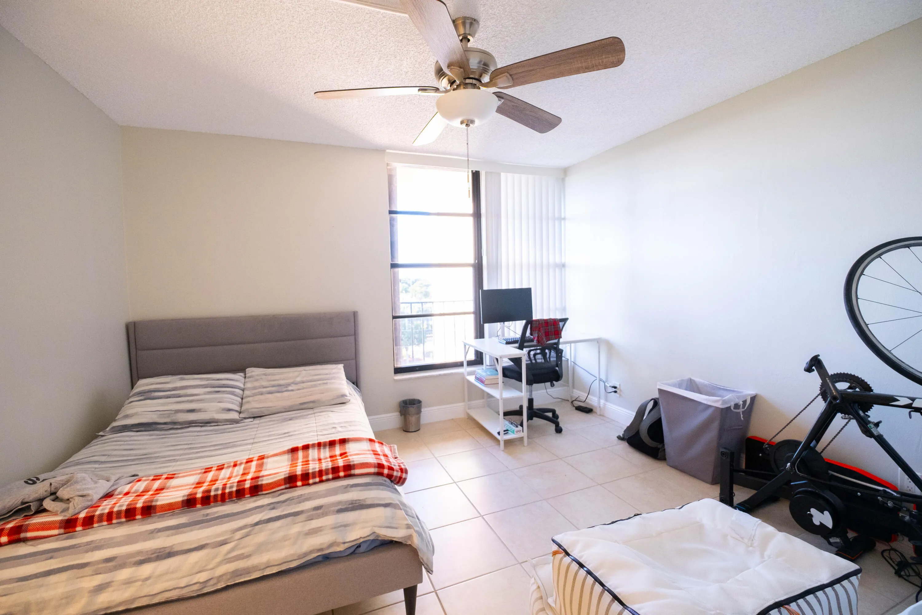 4 ROYAL PALM Way #6050