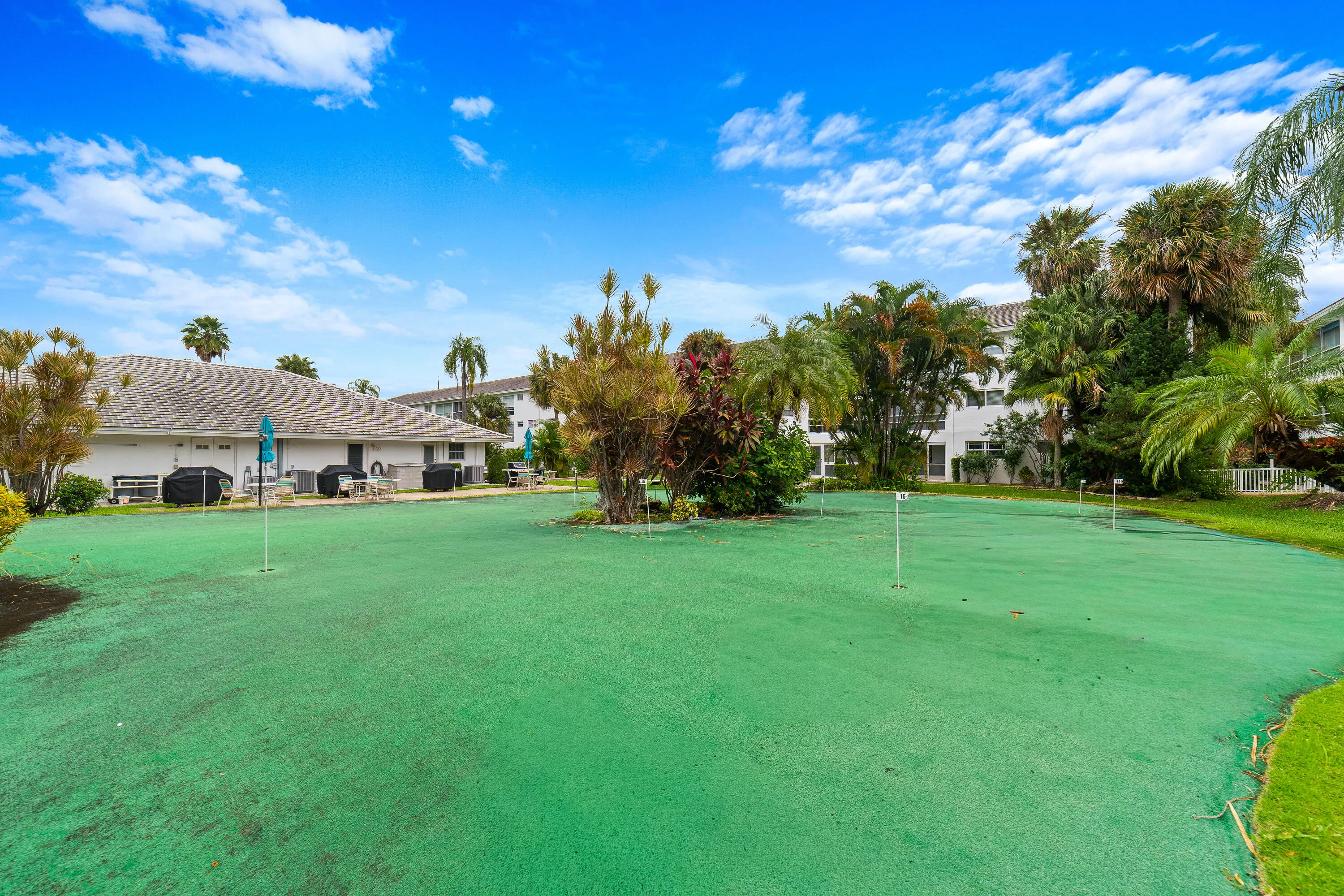 2050 NE 39th Street #Unit 209e