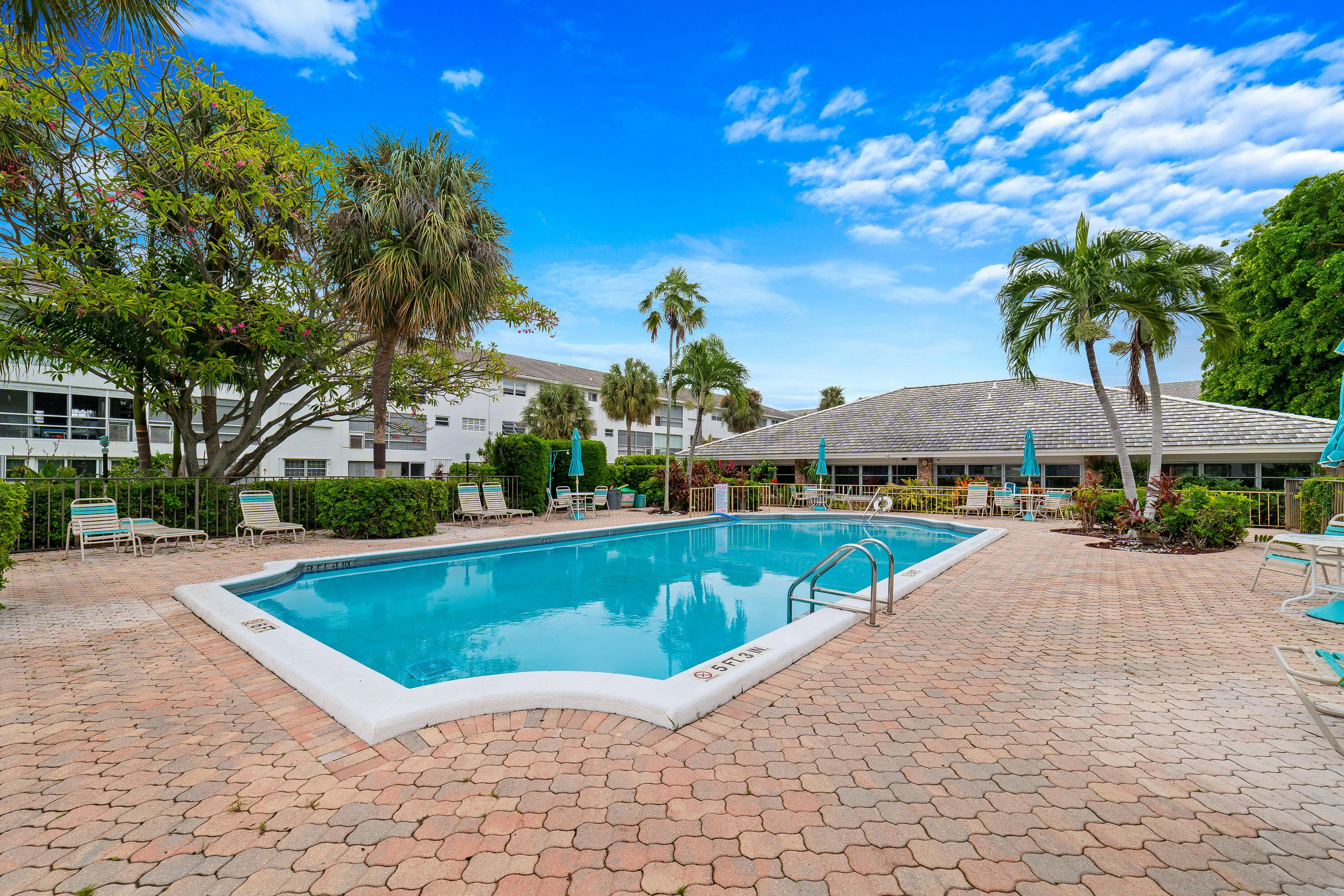 2050 NE 39th Street #Unit 209e