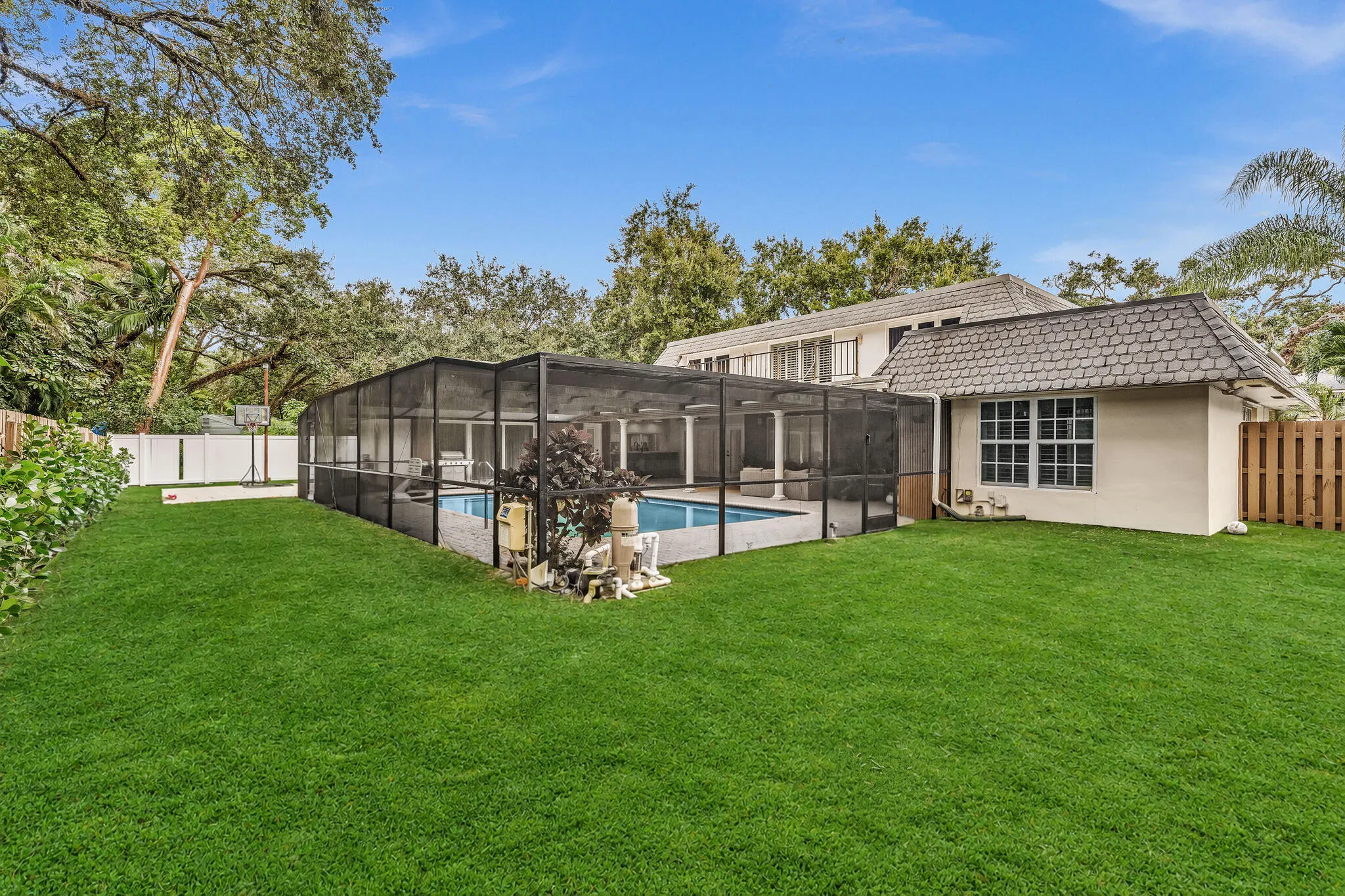3920 SW 56TH Court