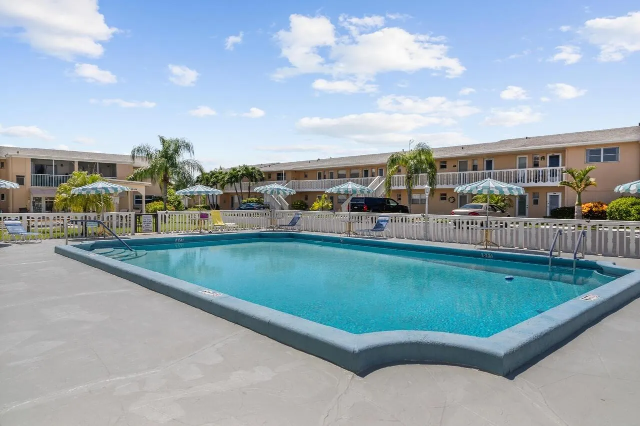 2101 NE 1ST Court #206