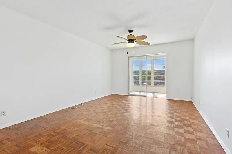 2101 NE 1ST Court #206