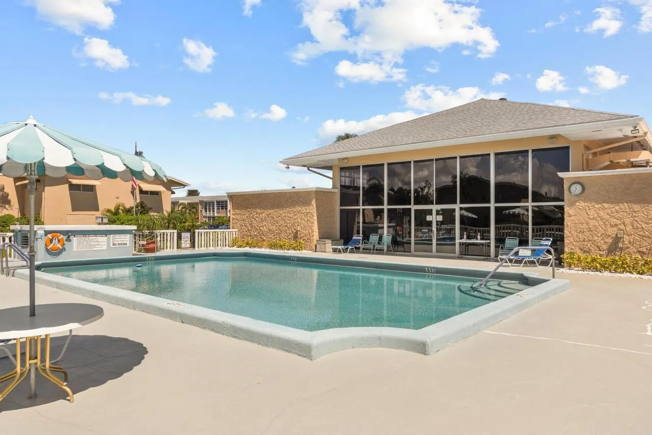 2101 NE 1ST Court #206
