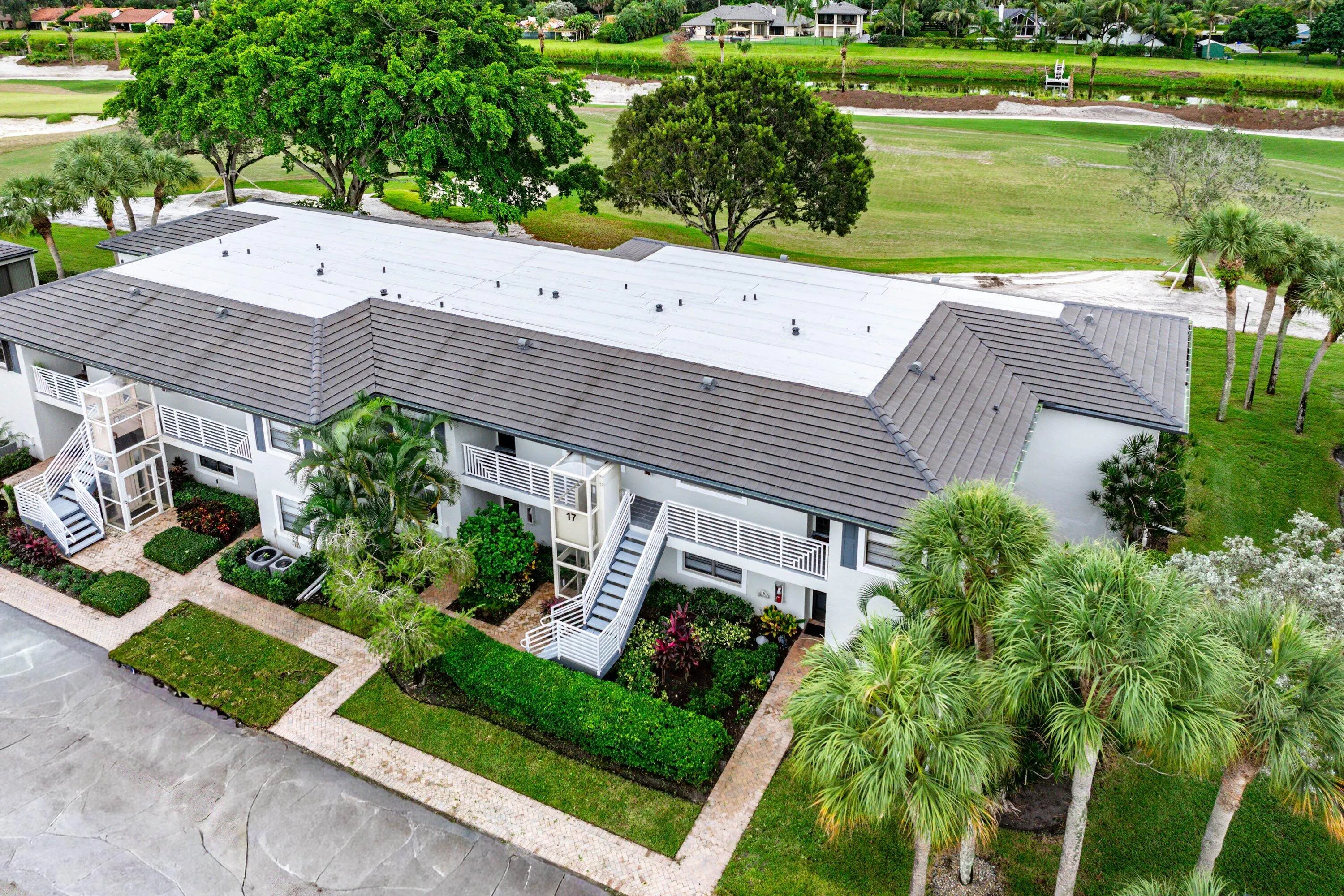 17 SOUTHPORT Lane #G
