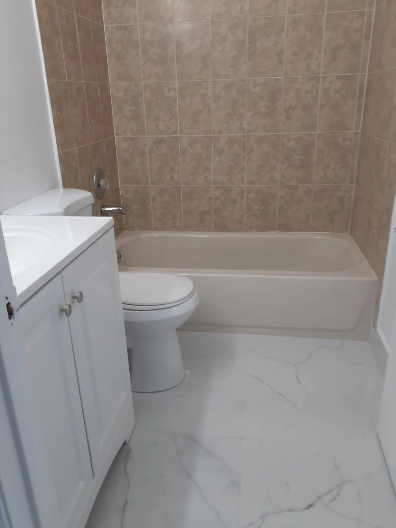 3441 NW 44TH Street #102