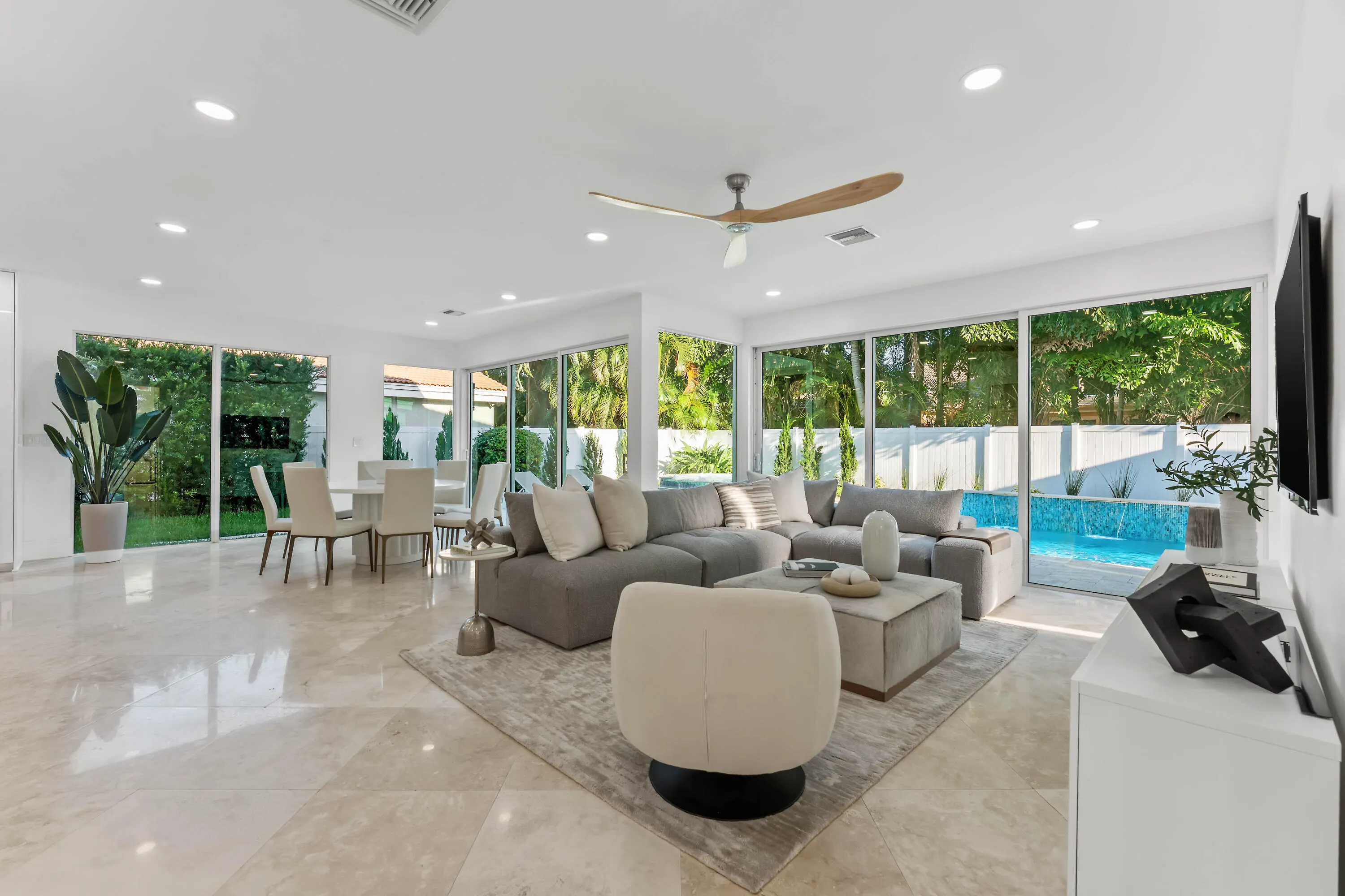 2646 NW 49TH Street