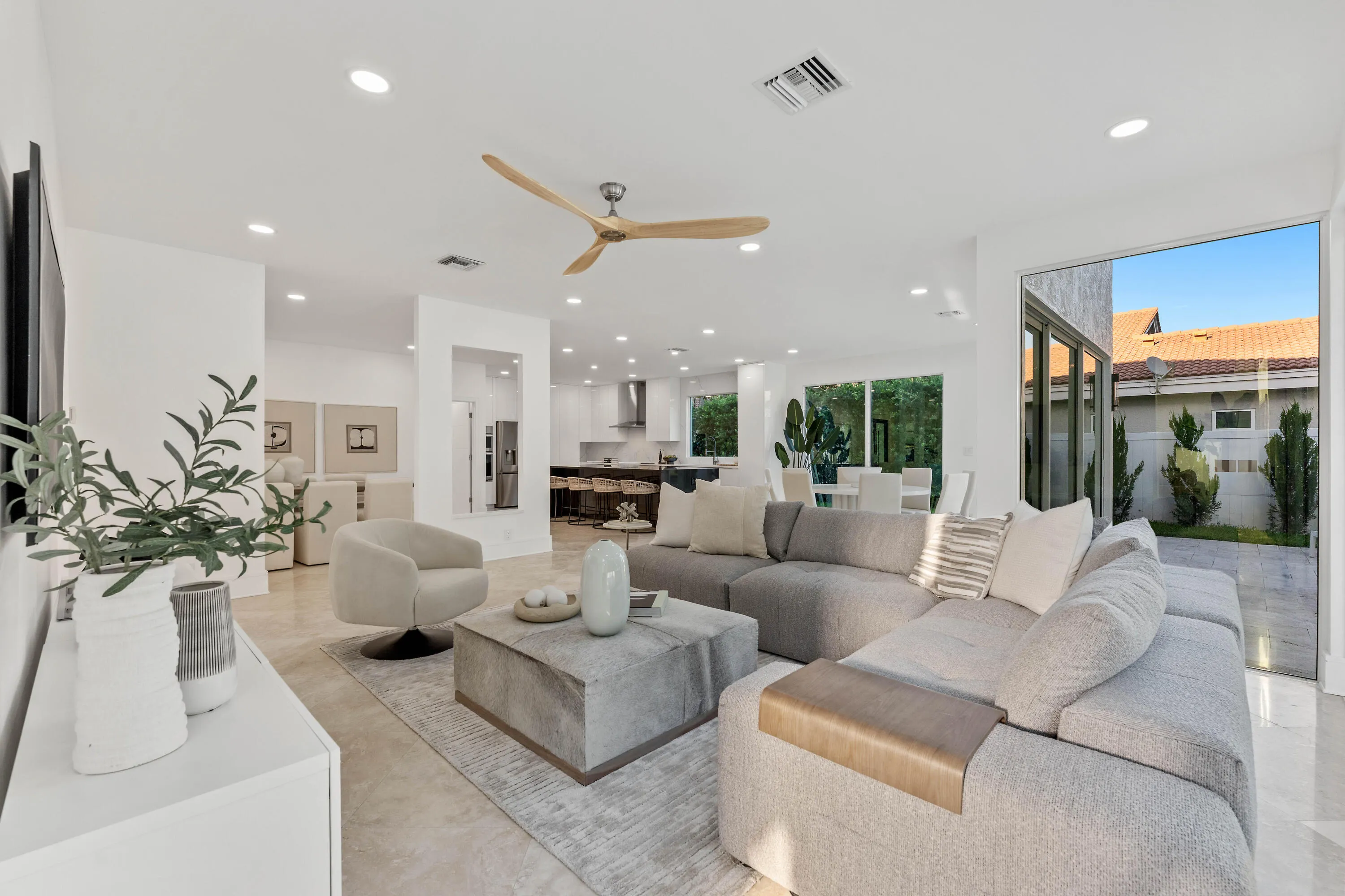 2646 NW 49TH Street