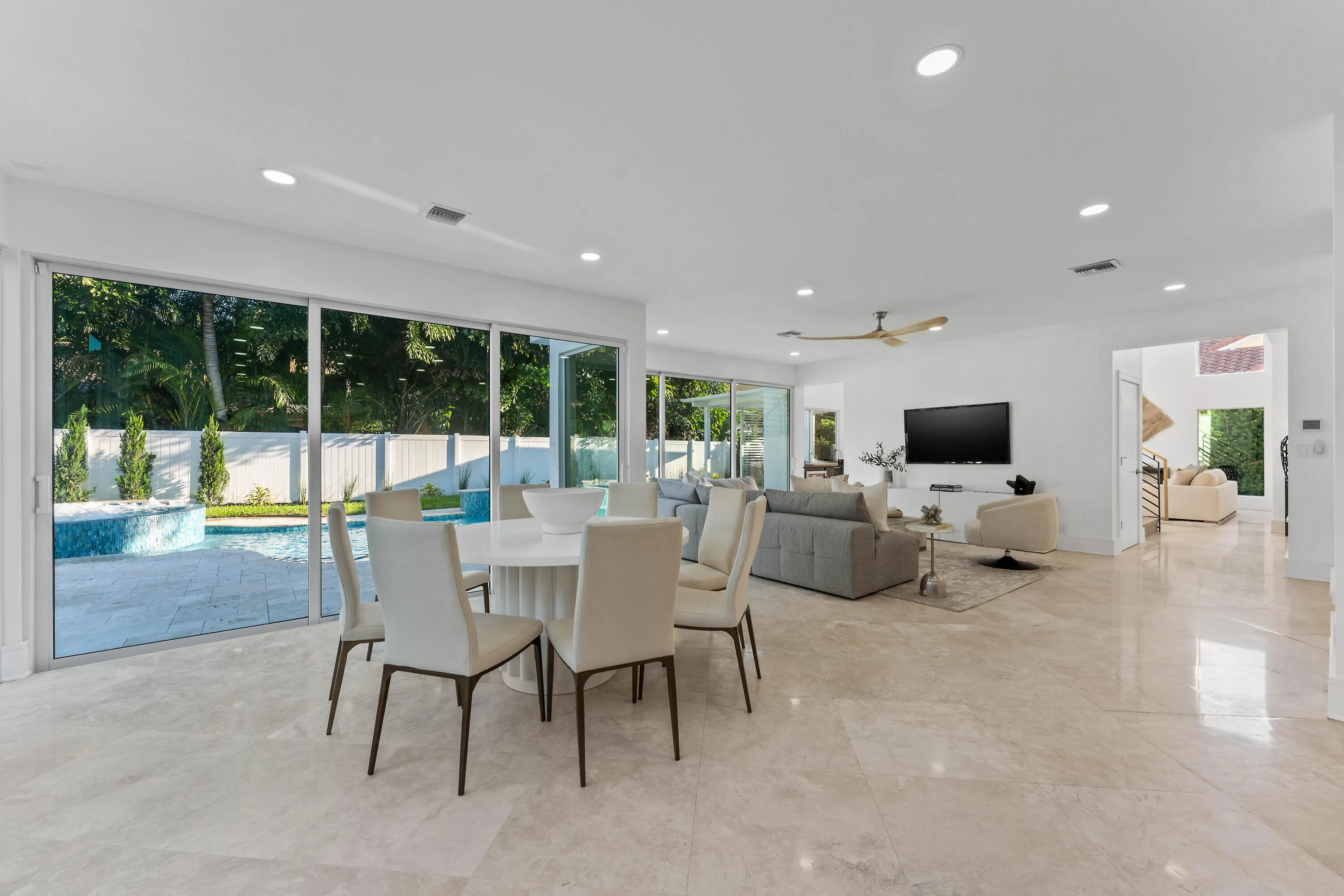 2646 NW 49TH Street