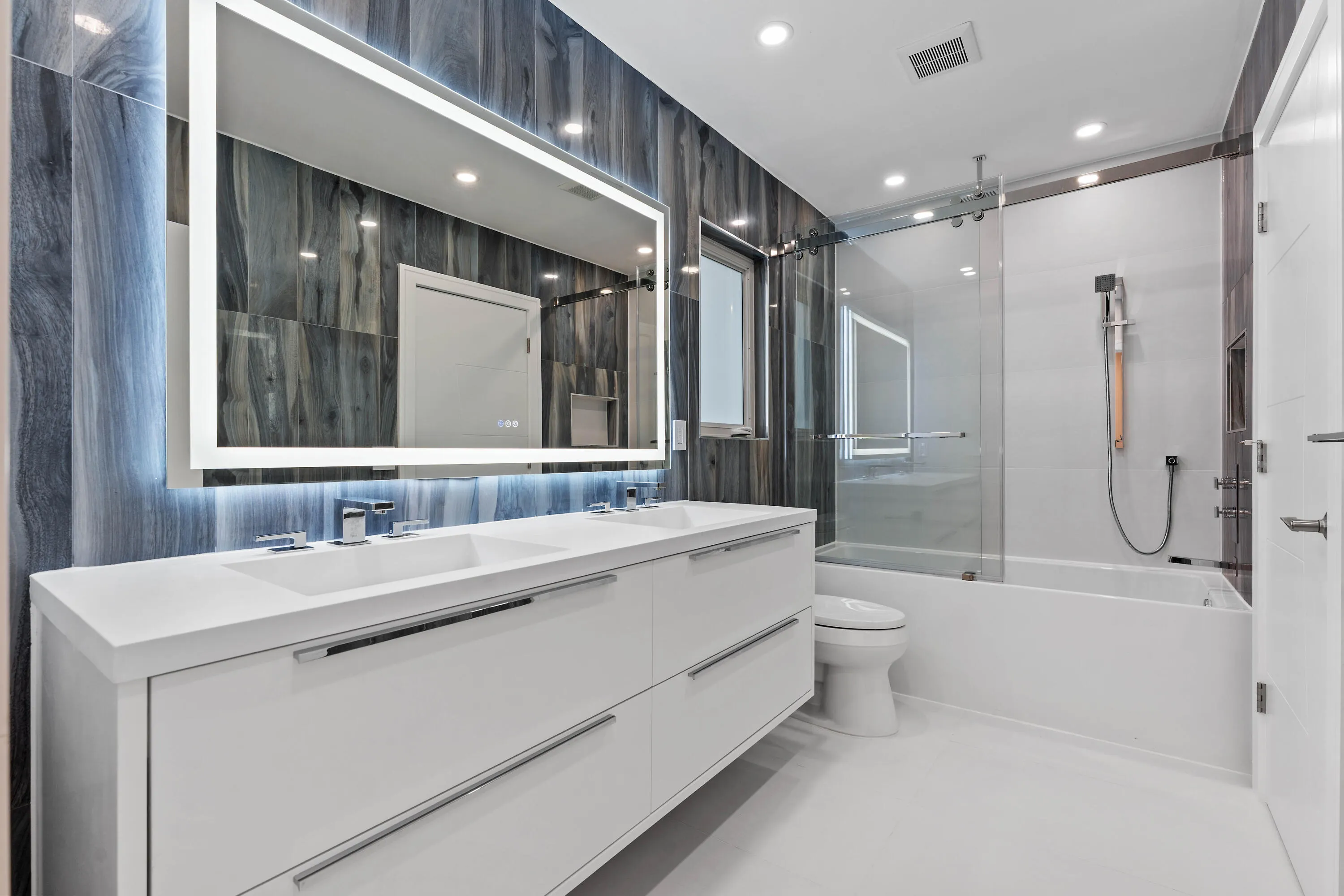 2646 NW 49TH Street