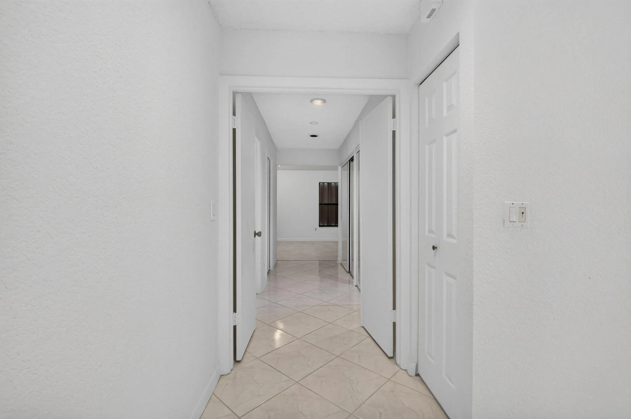 2915 Riviera Drive