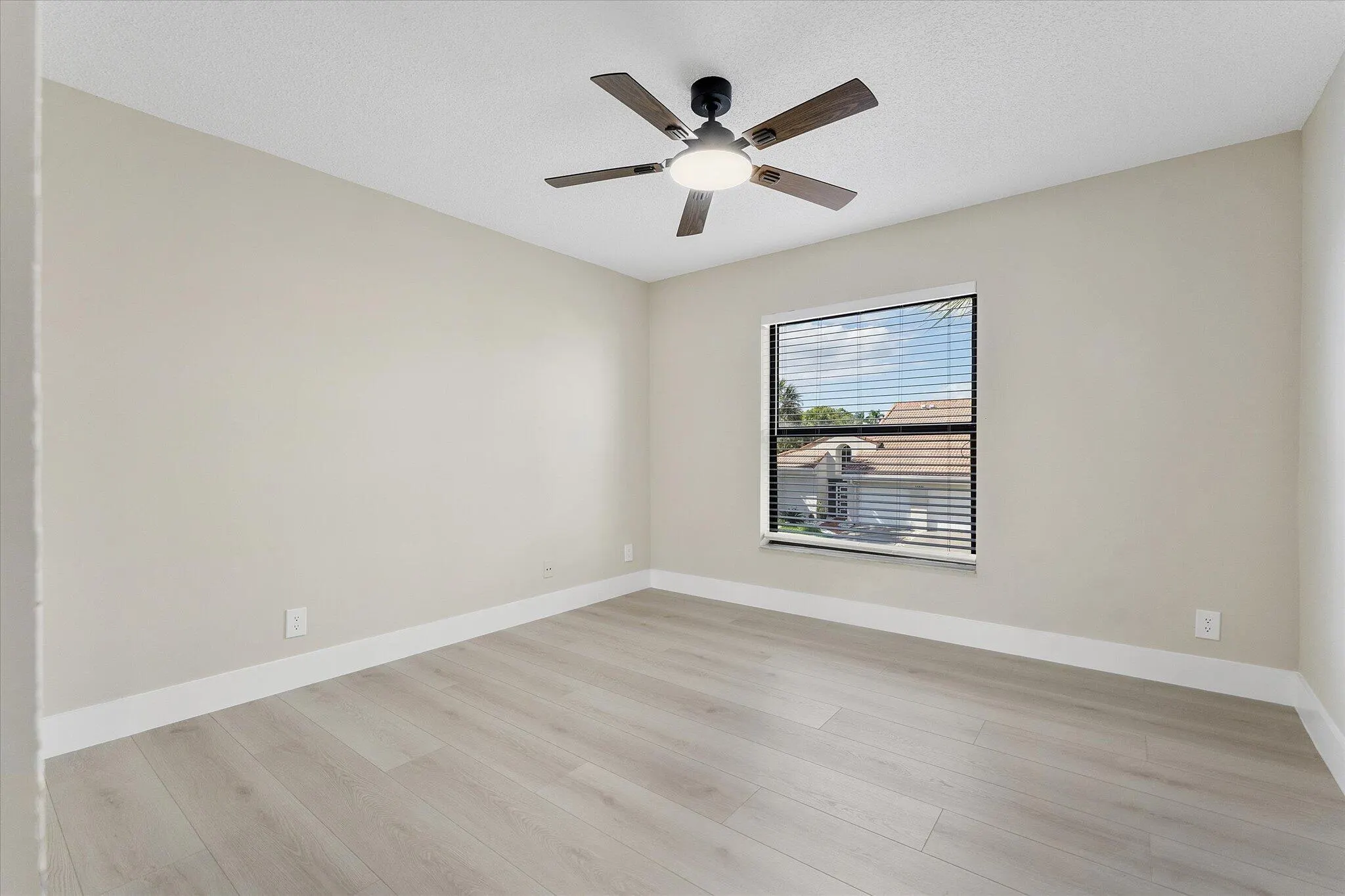 10890 Lakemore Lane #Unit 201