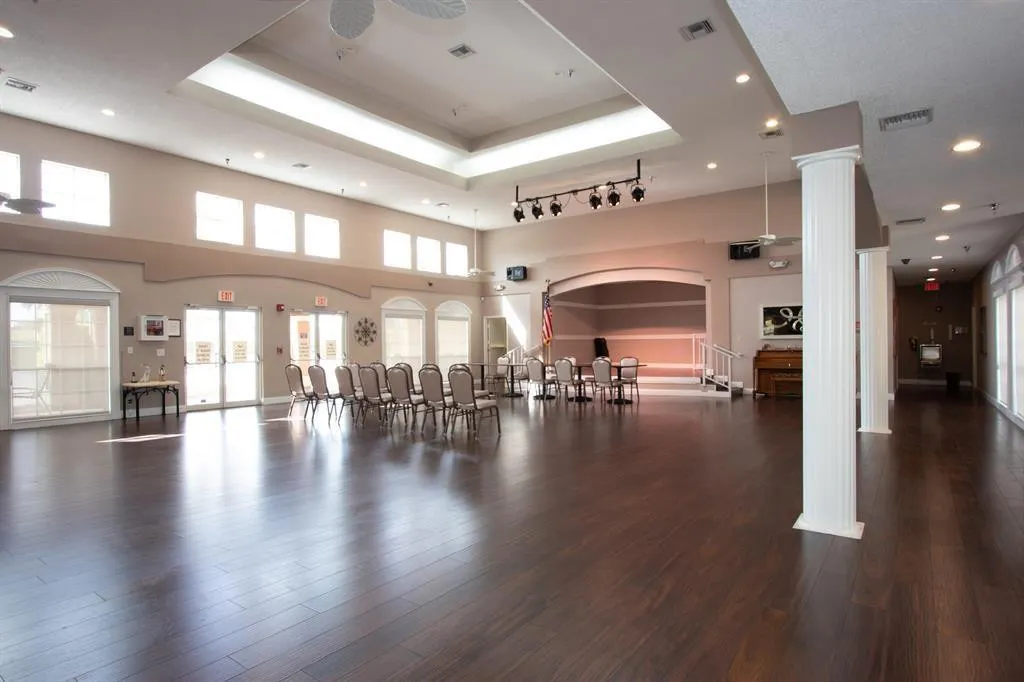 10890 Lakemore Lane #Unit 201