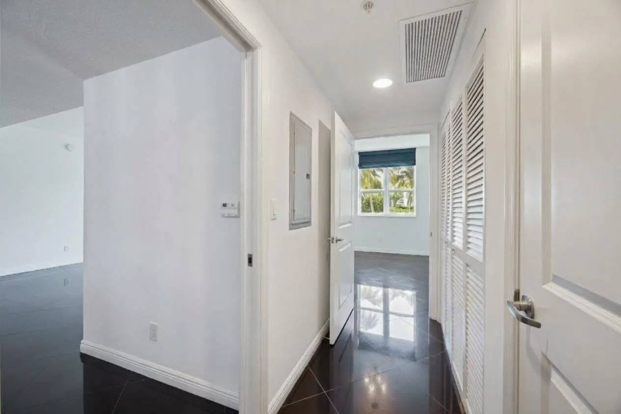 450 N FEDERAL Highway #610
