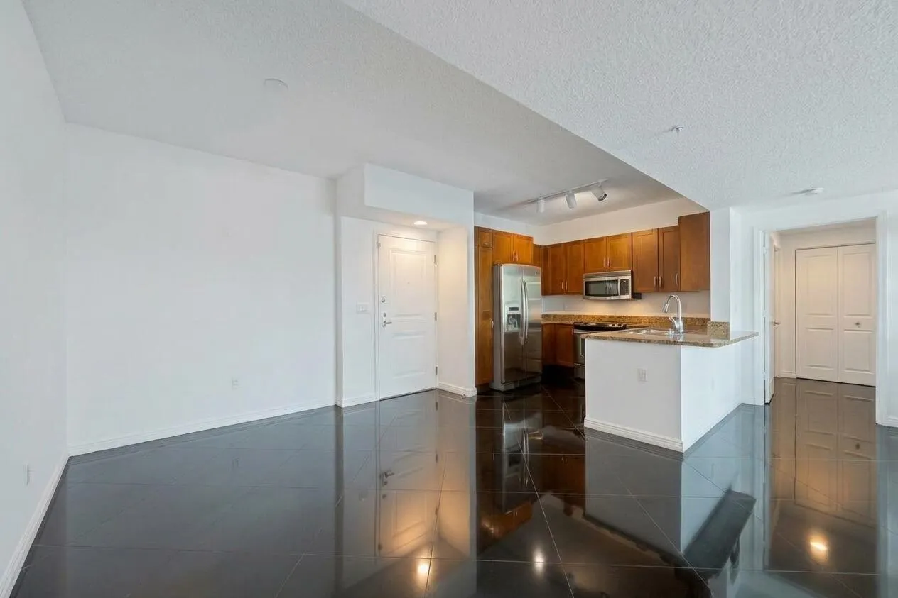 450 N FEDERAL Highway #610