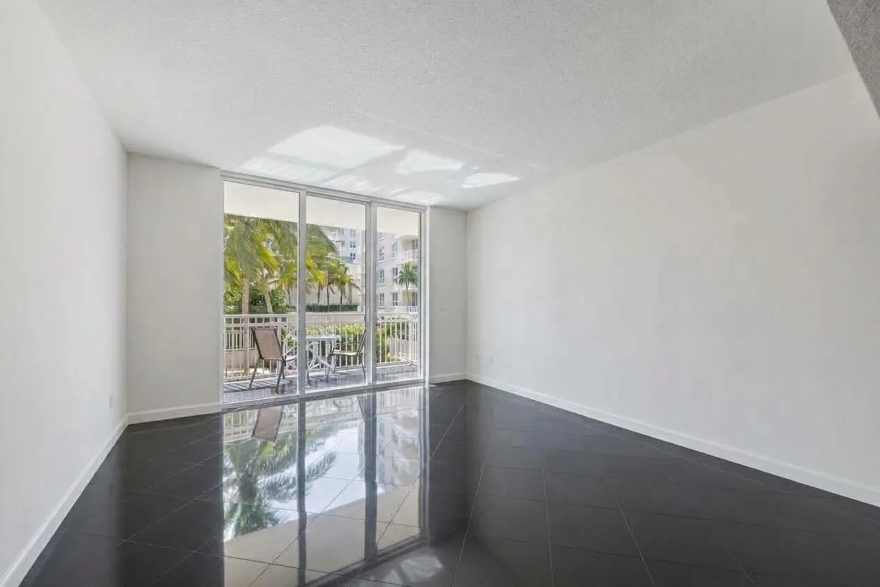 450 N FEDERAL Highway #610
