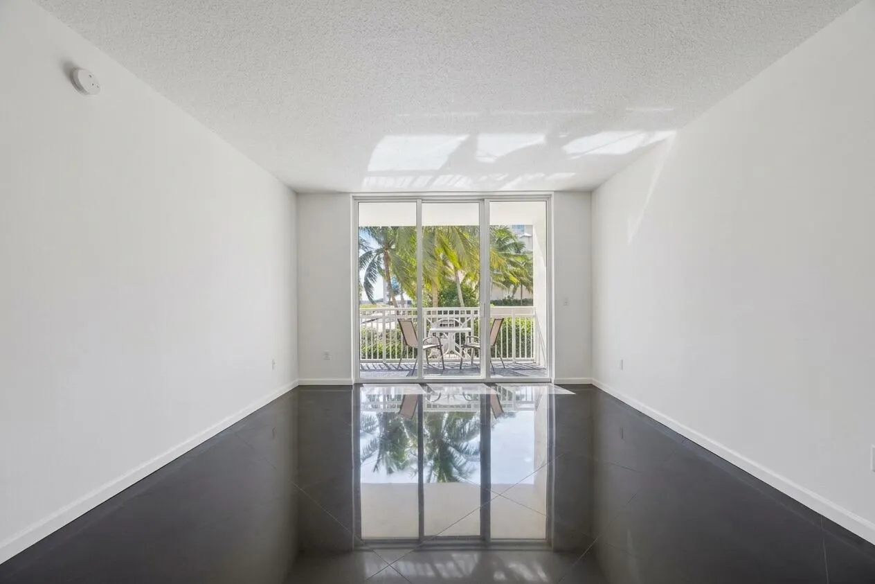 450 N FEDERAL Highway #610