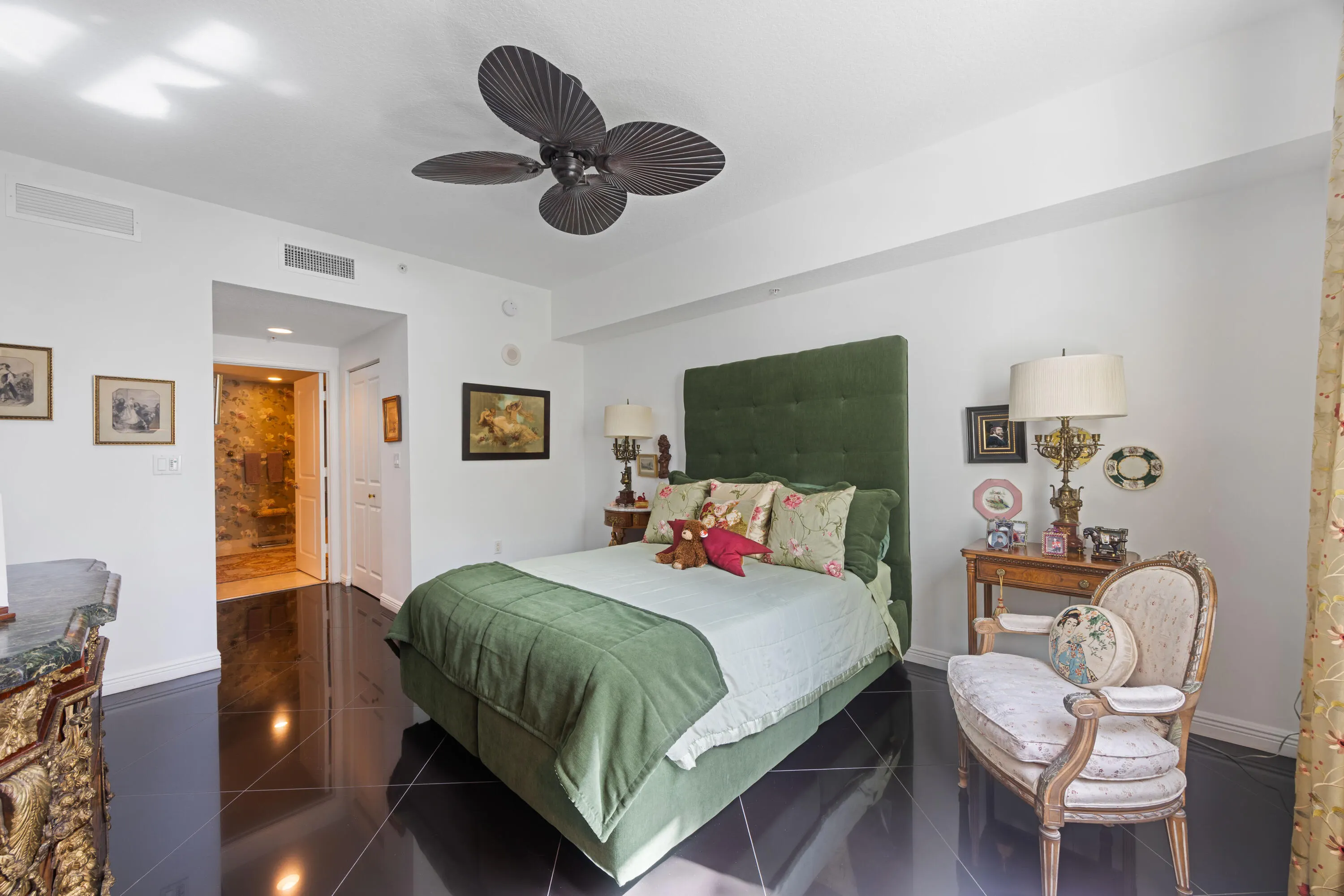 450 N FEDERAL Highway #610