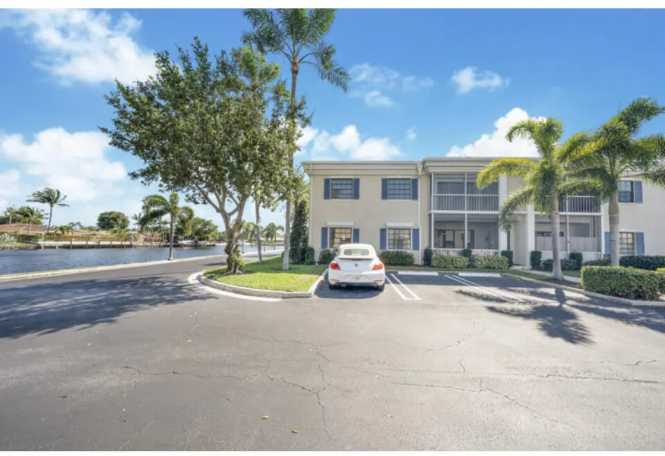 170 Cypress Club Drive #702