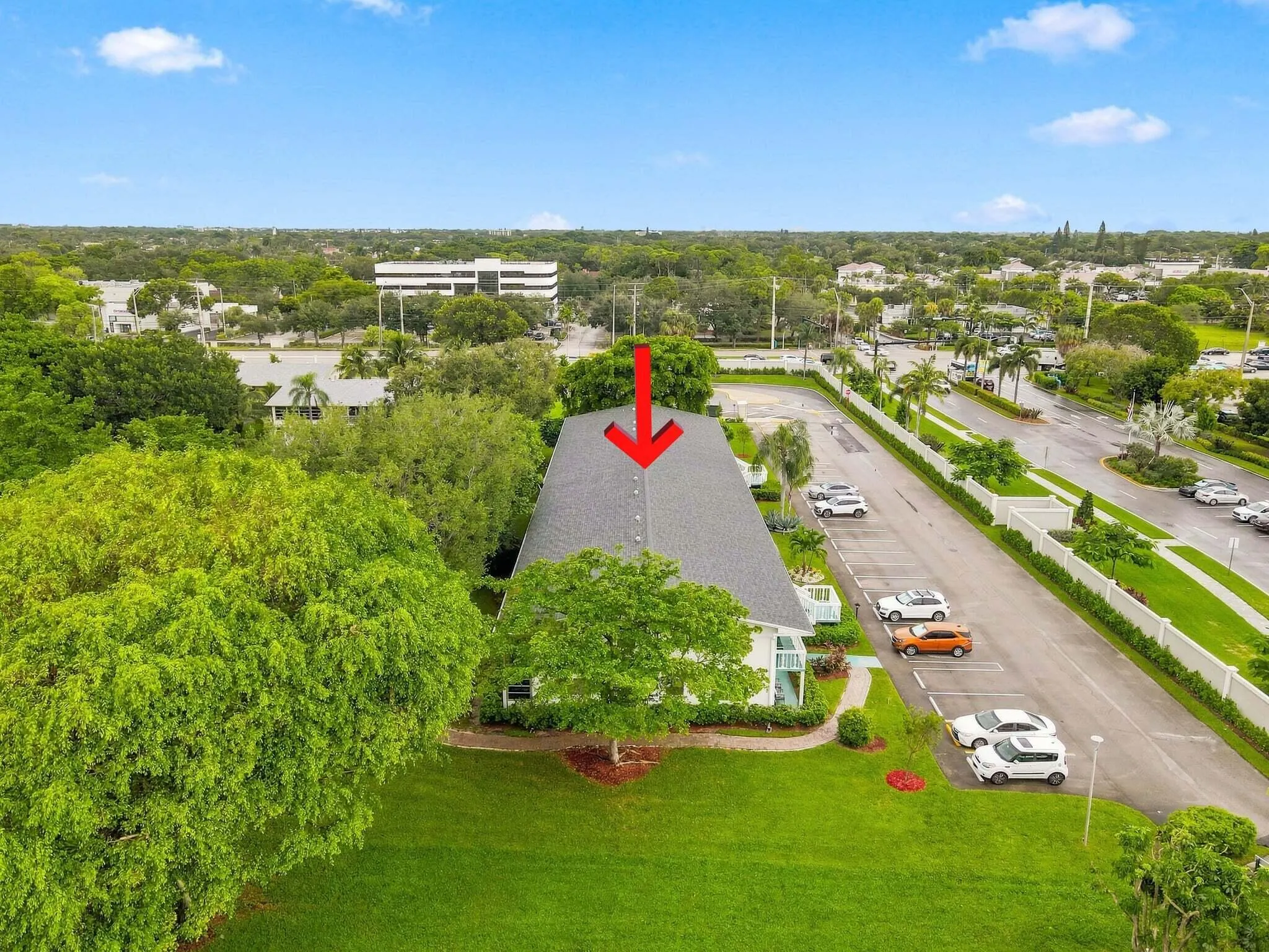 16 WESTBURY A Circle #16