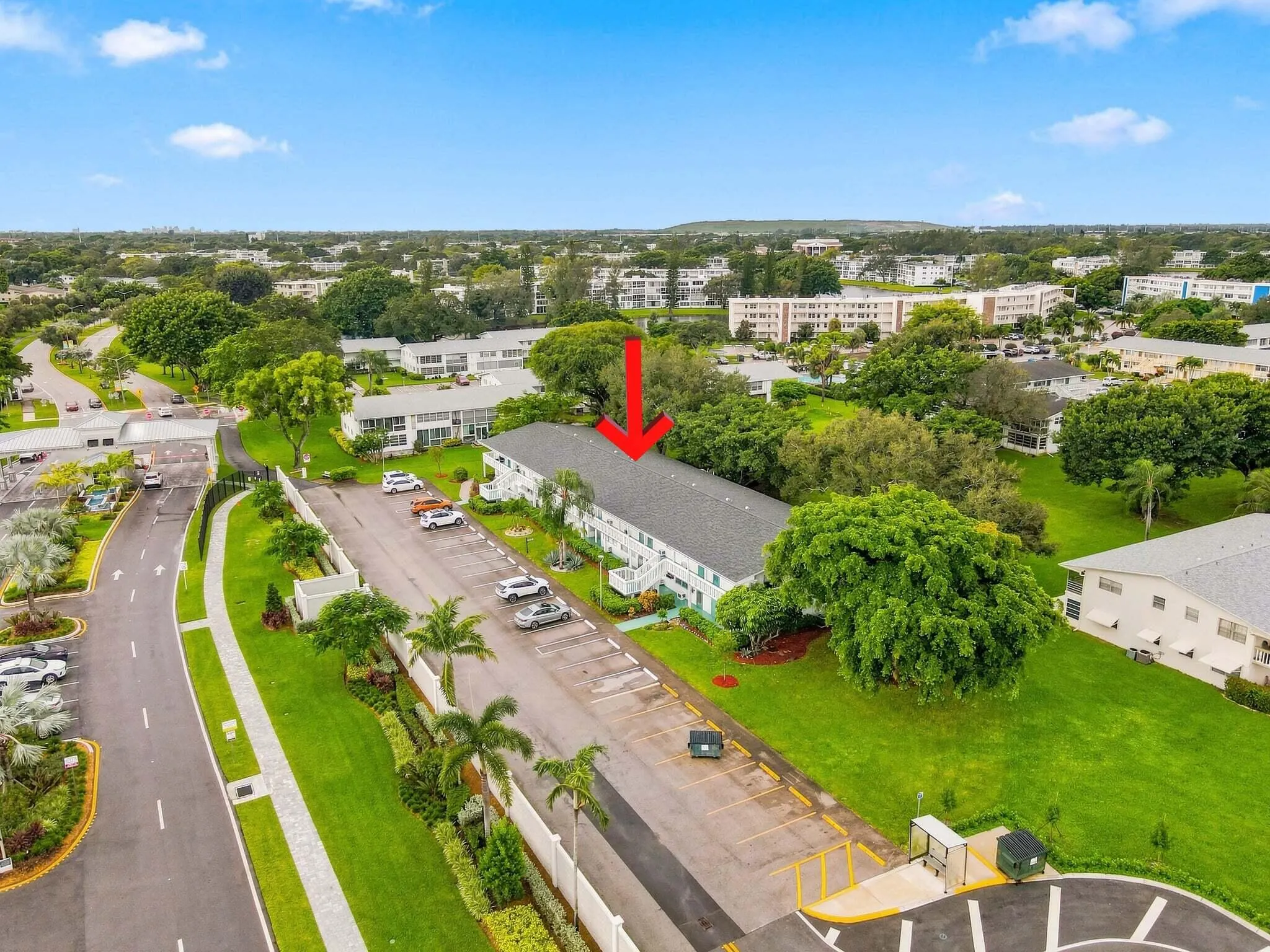 16 WESTBURY A Circle #16