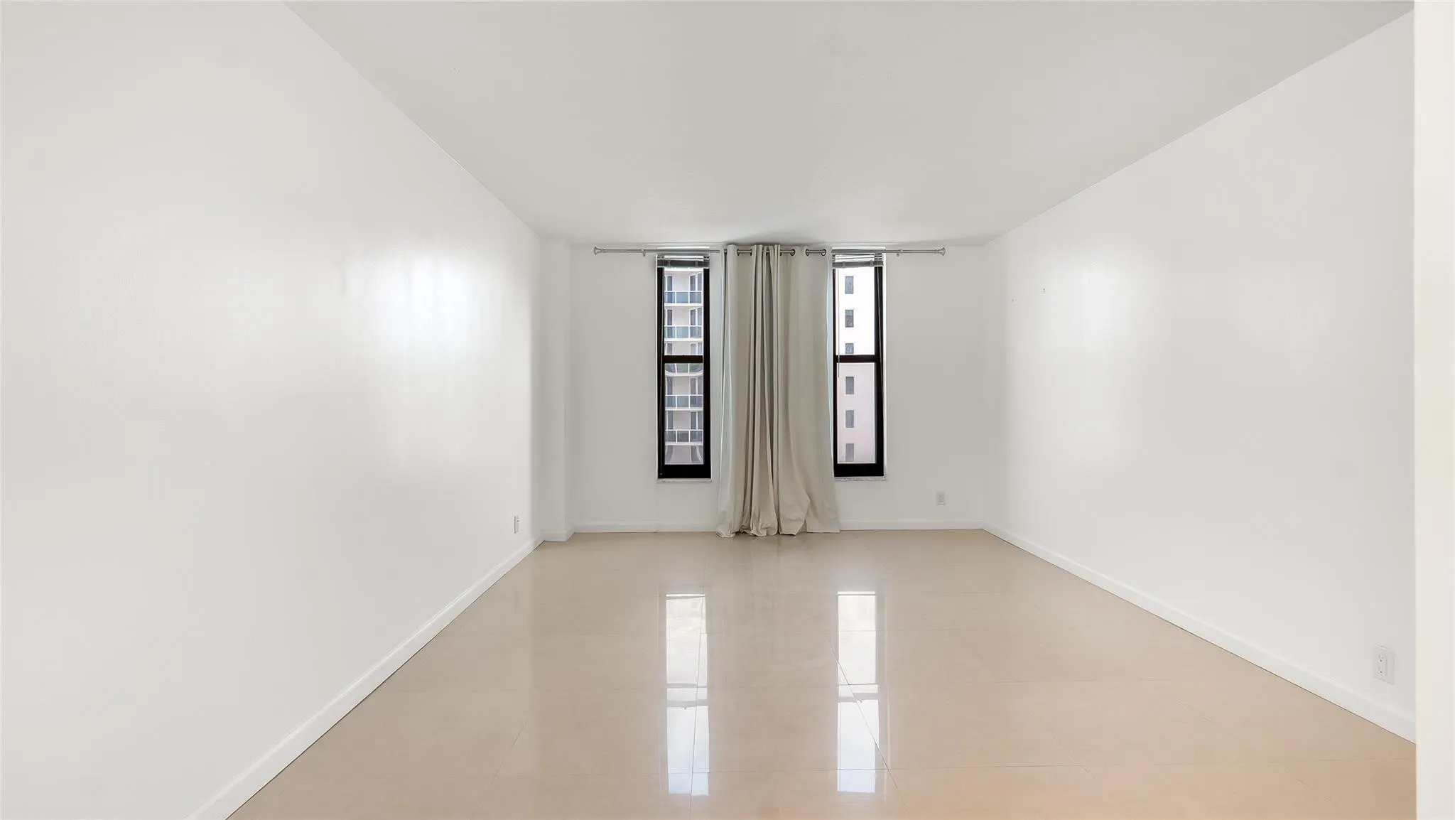 1000 S OCEAN Boulevard S #12L