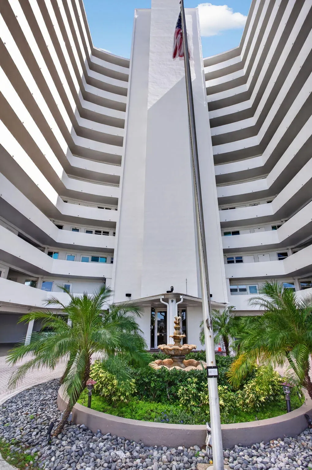 710 N OCEAN Boulevard #506