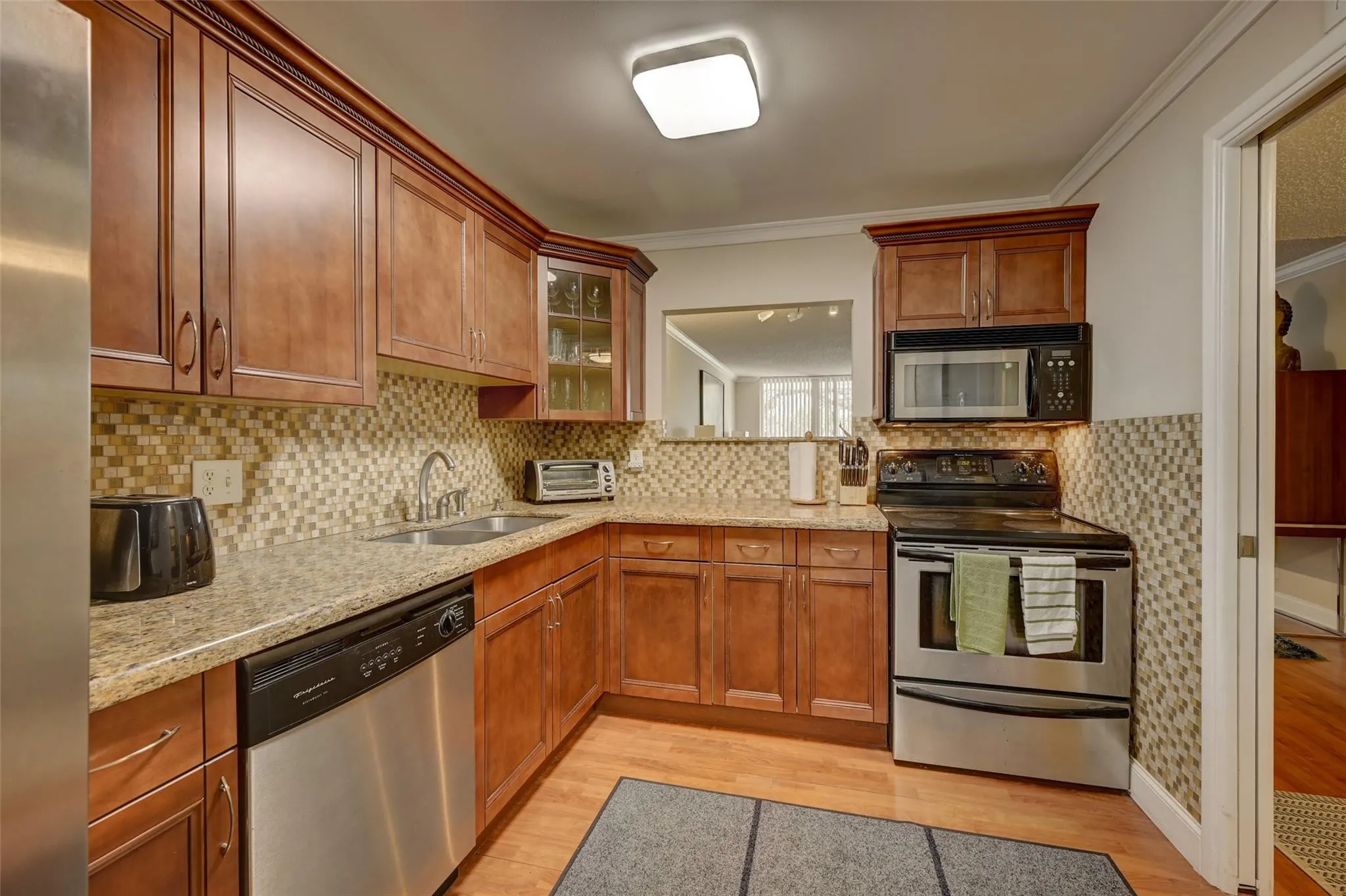 823 CYPRESS Boulevard #201