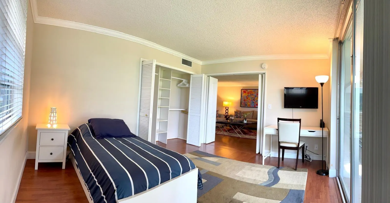 823 CYPRESS Boulevard #201