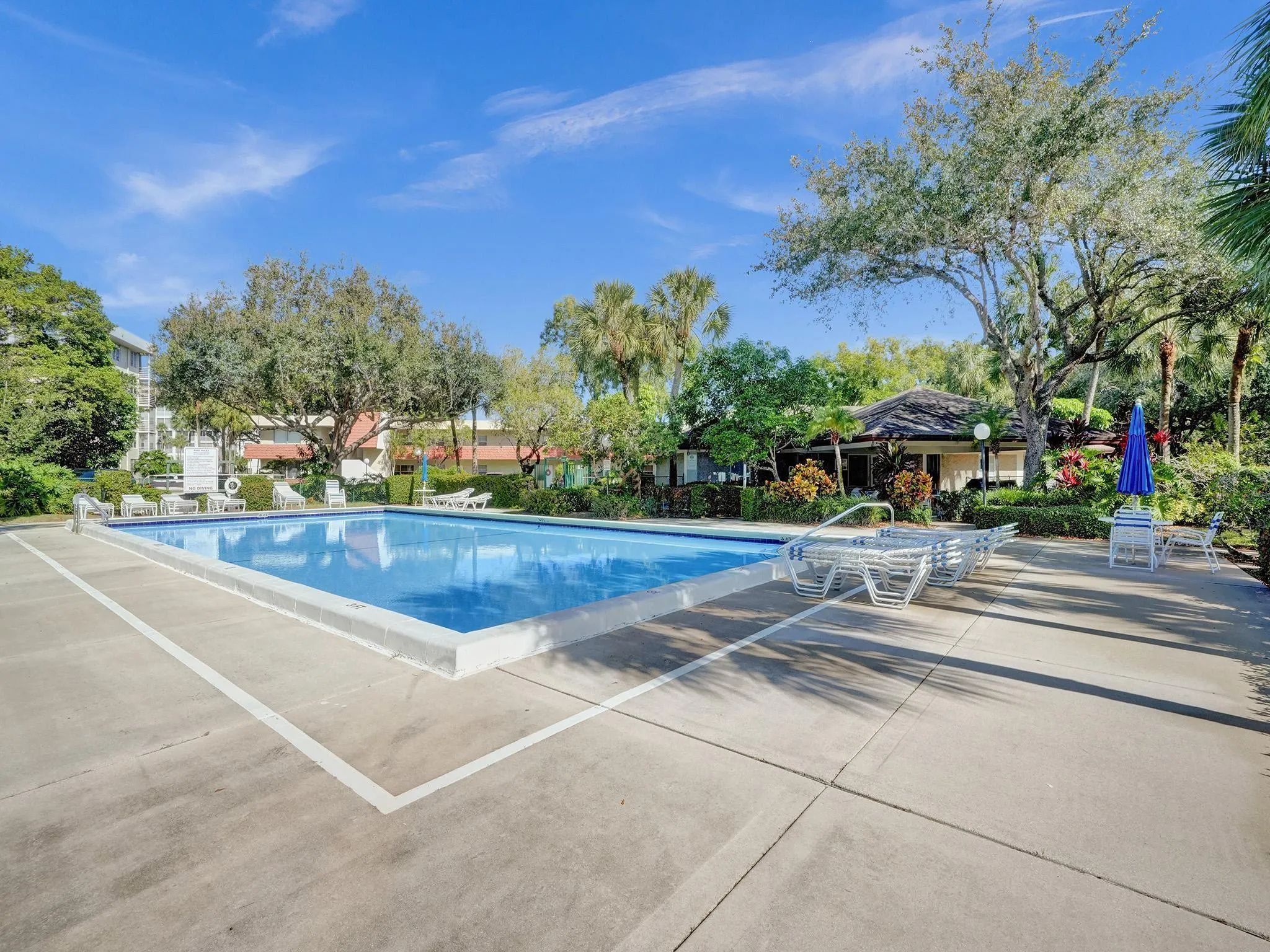 823 CYPRESS Boulevard #201