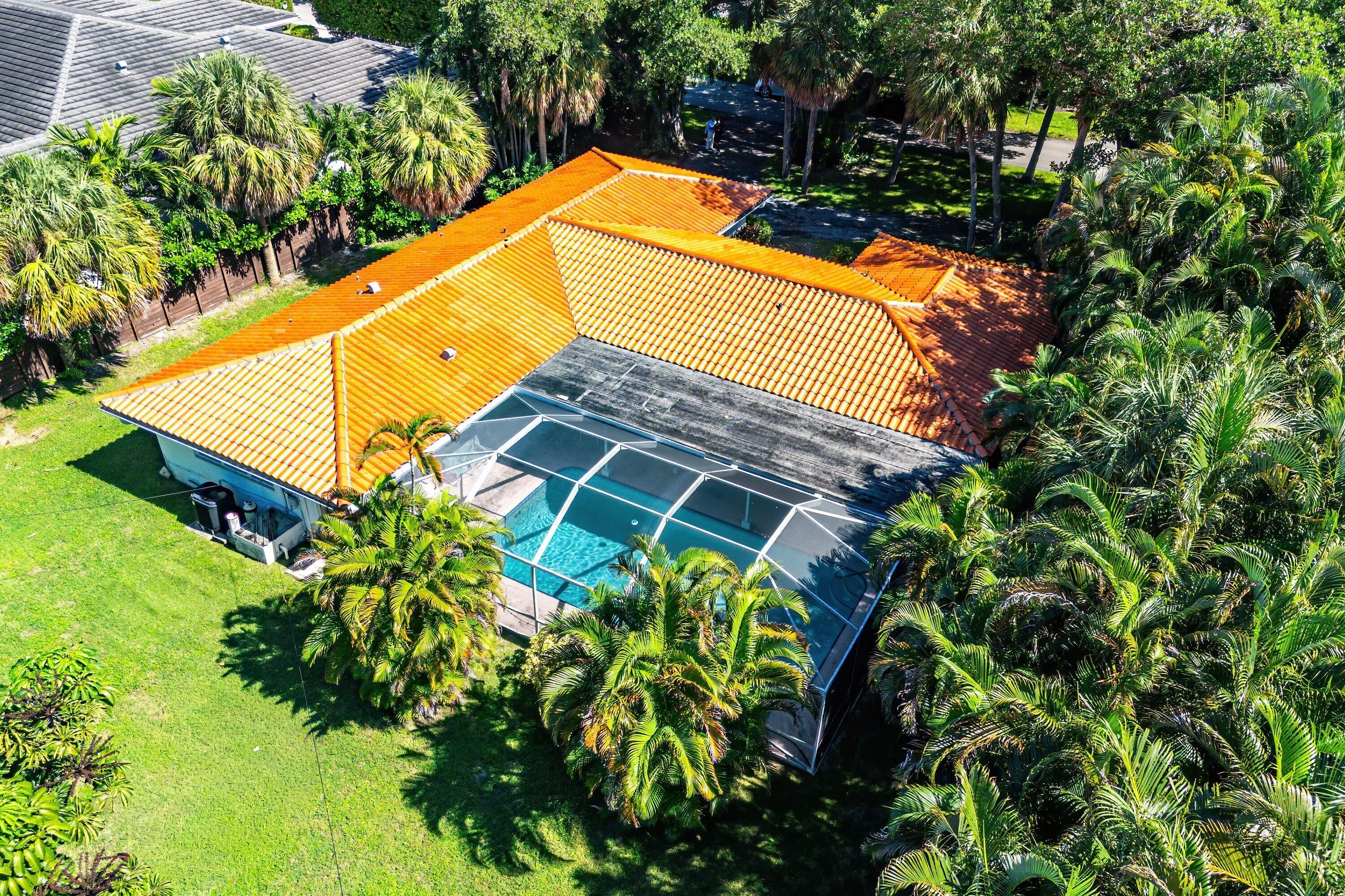 1075 Banyan Road