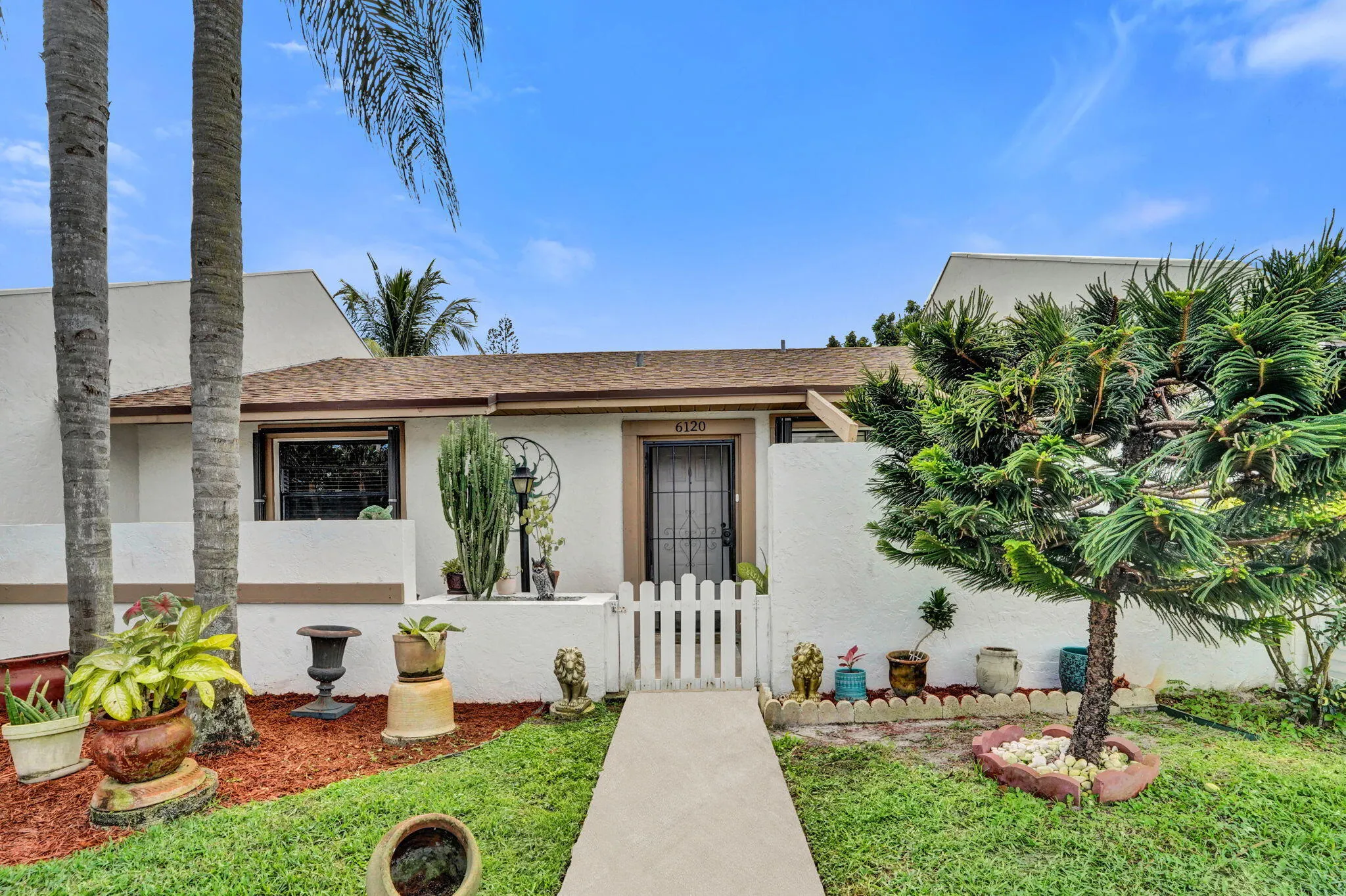 6120 FAIRFIELD Circle