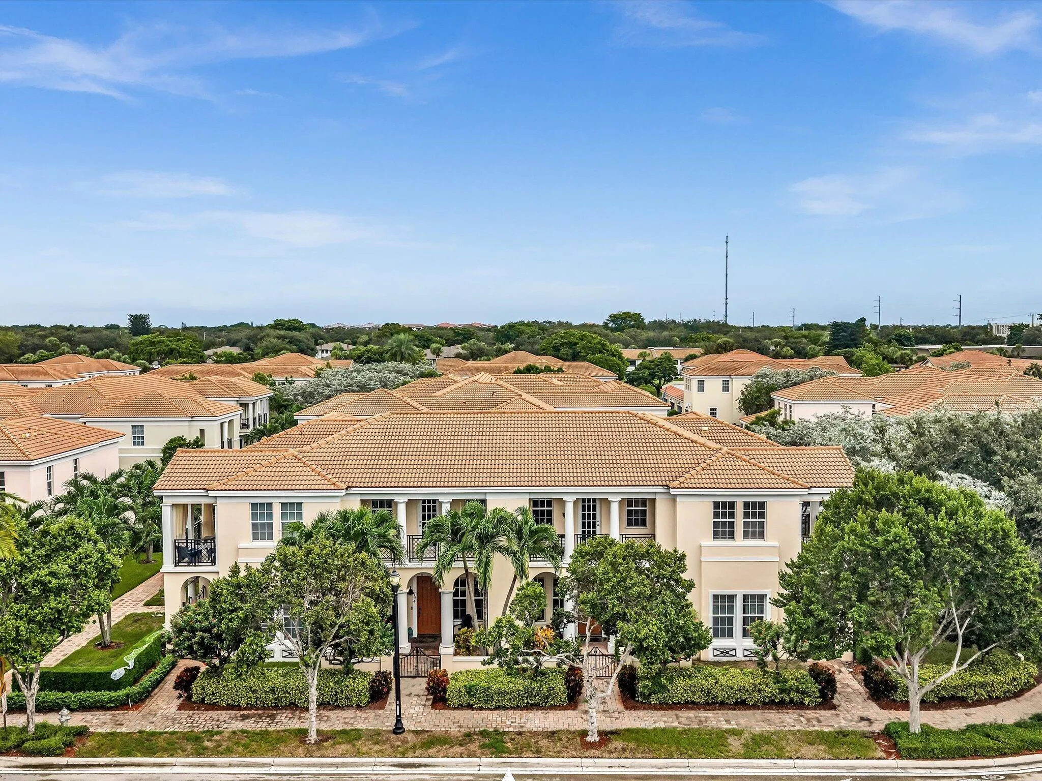 790 NW 83rd Lane