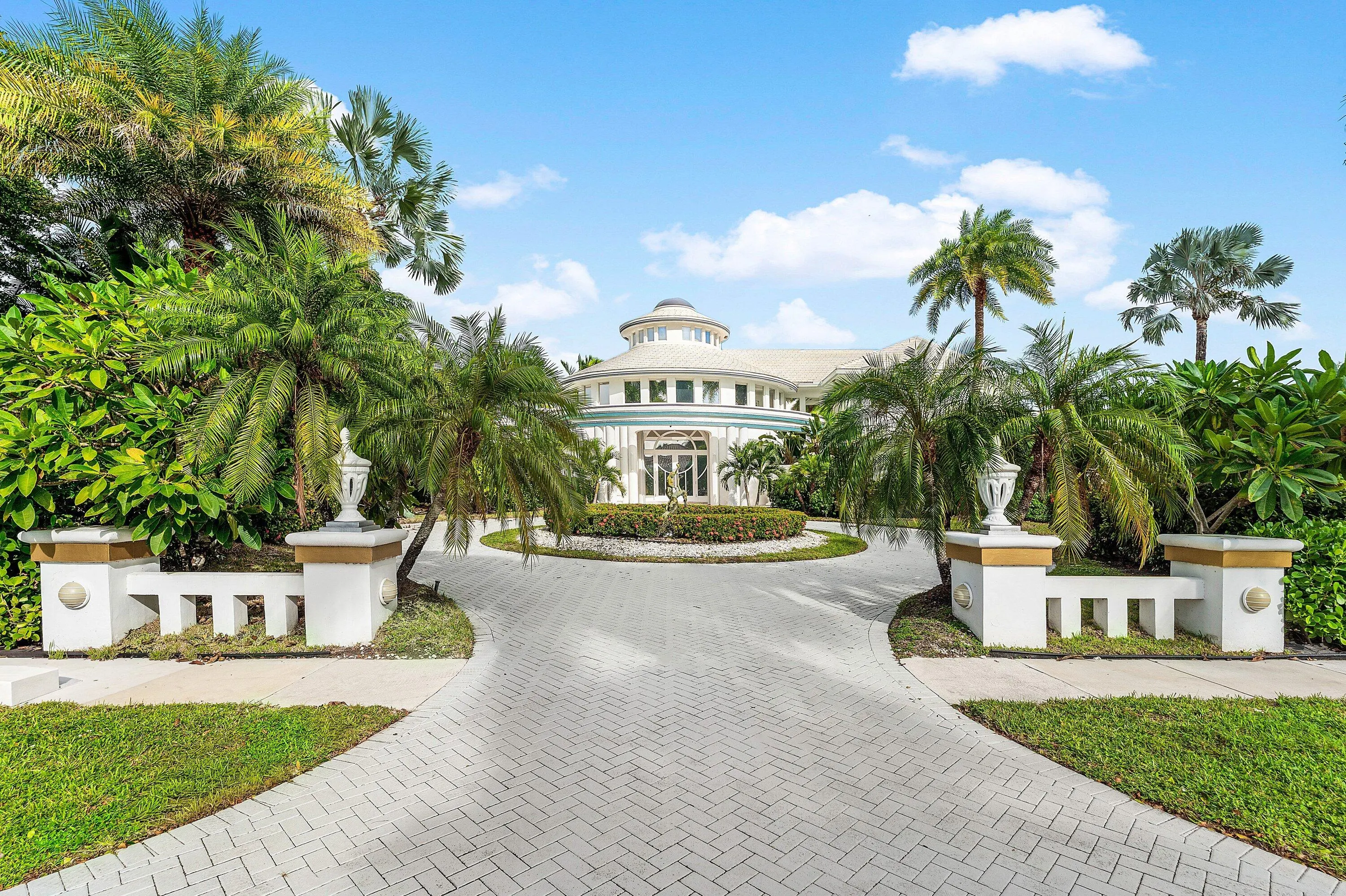 16740 Echo Hollow Circle