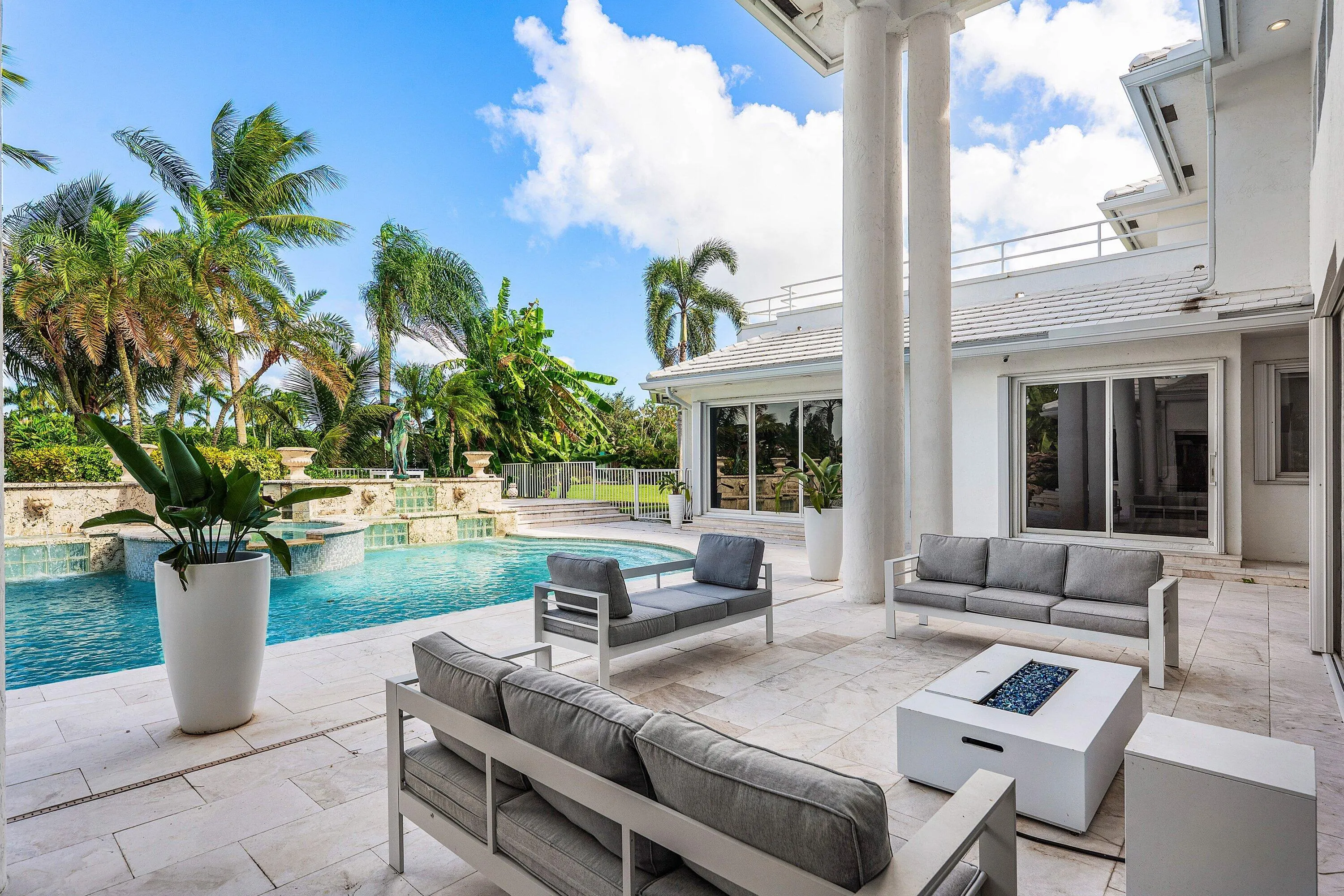 16740 Echo Hollow Circle