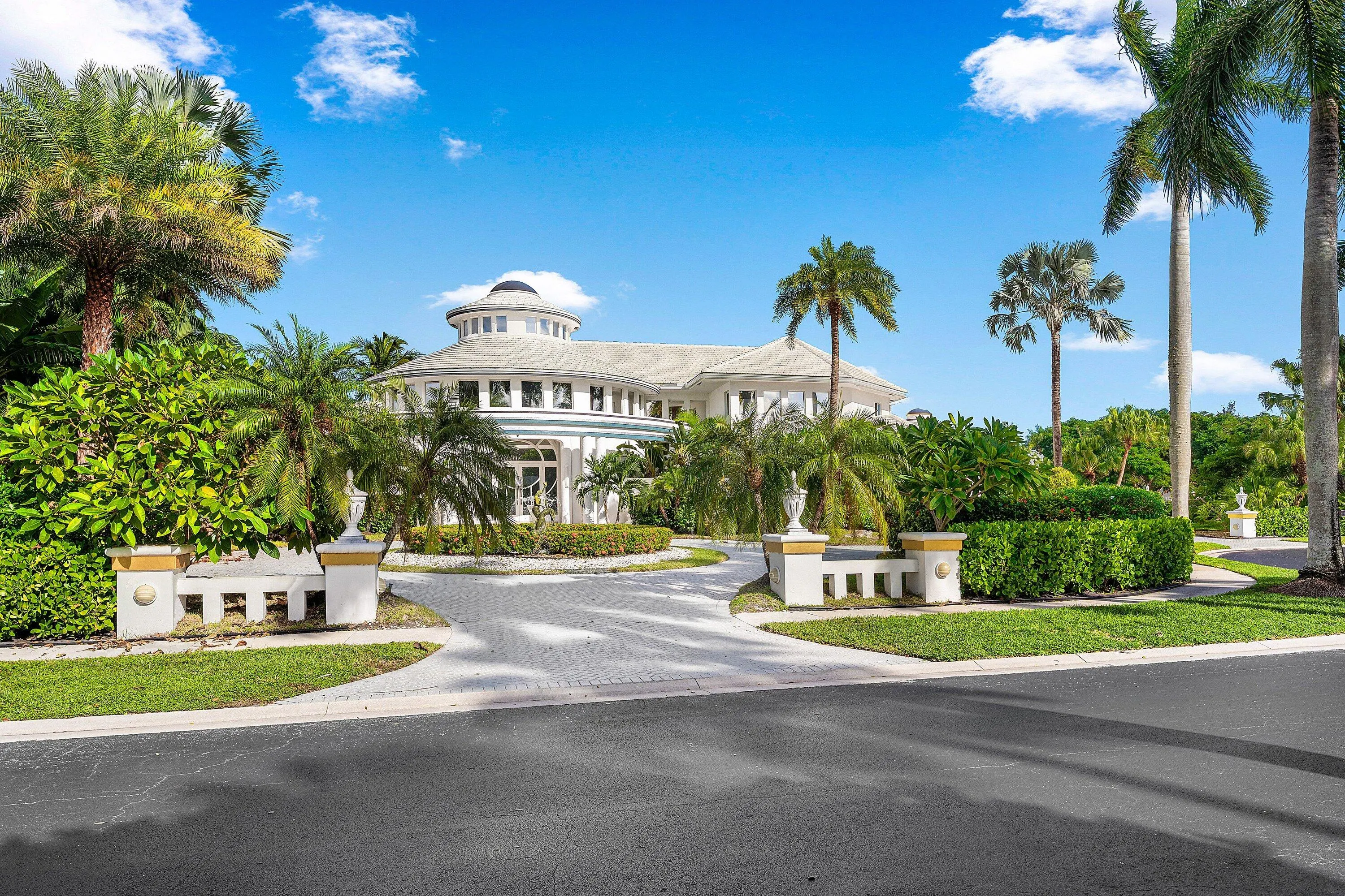 16740 Echo Hollow Circle