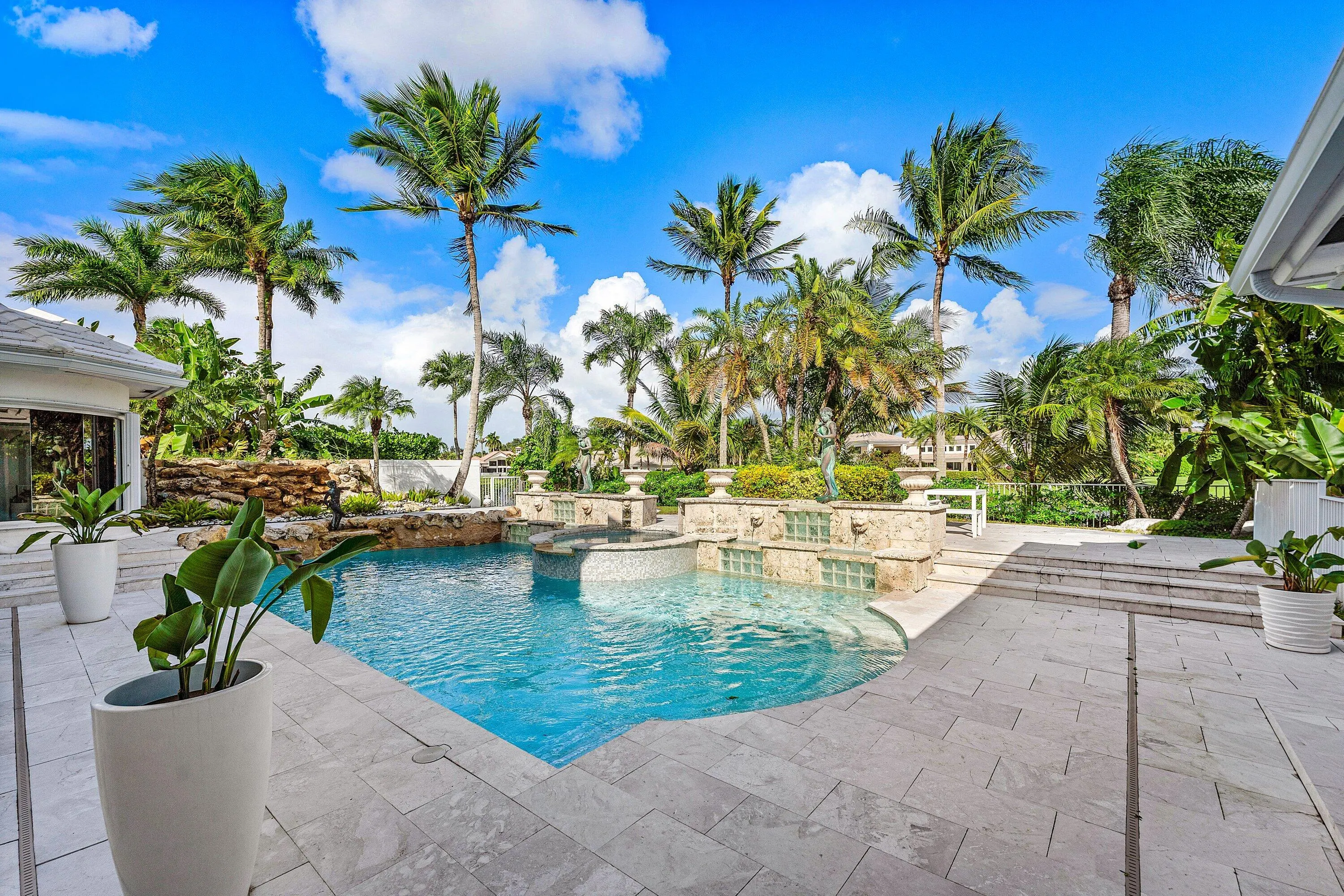 16740 Echo Hollow Circle