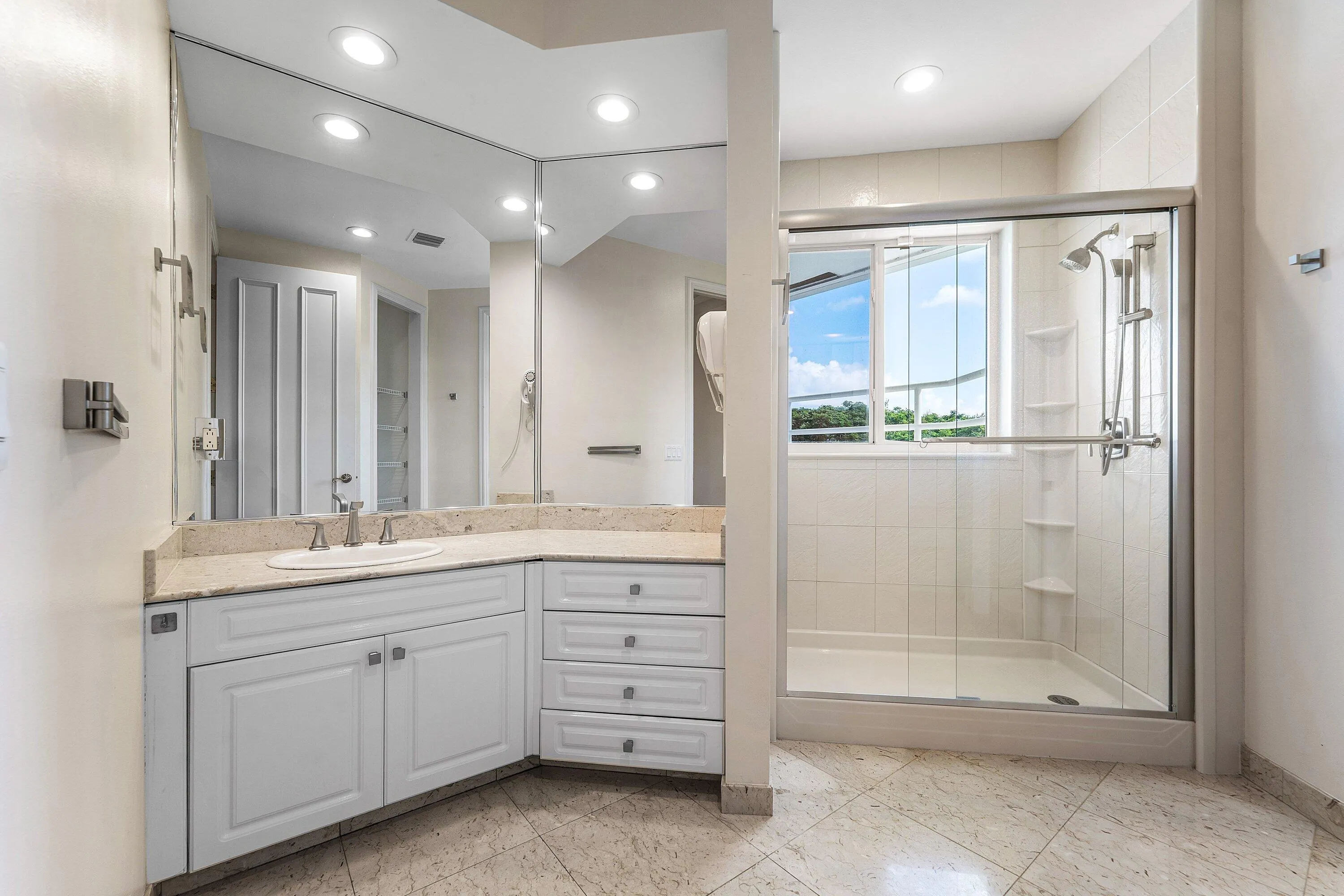 16740 Echo Hollow Circle