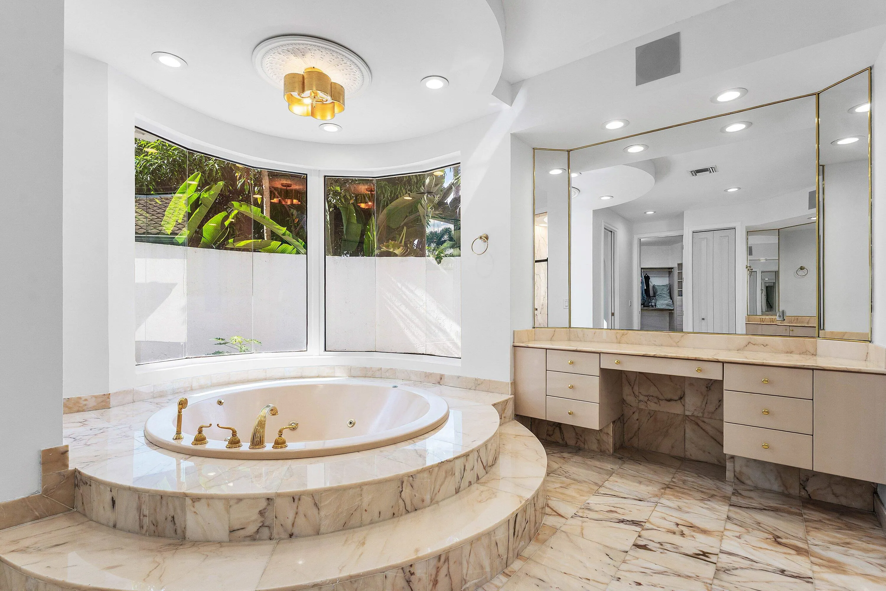16740 Echo Hollow Circle