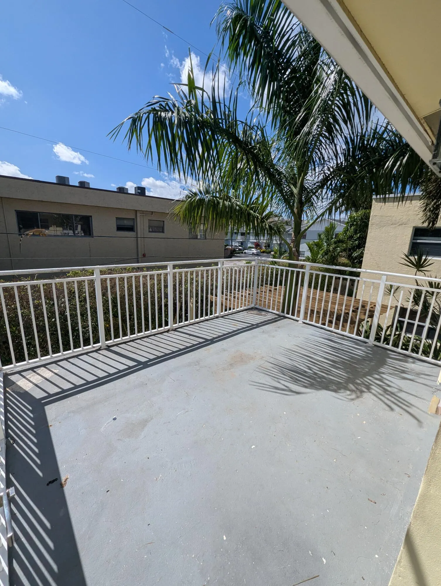 2120 NE 42ND Court #5