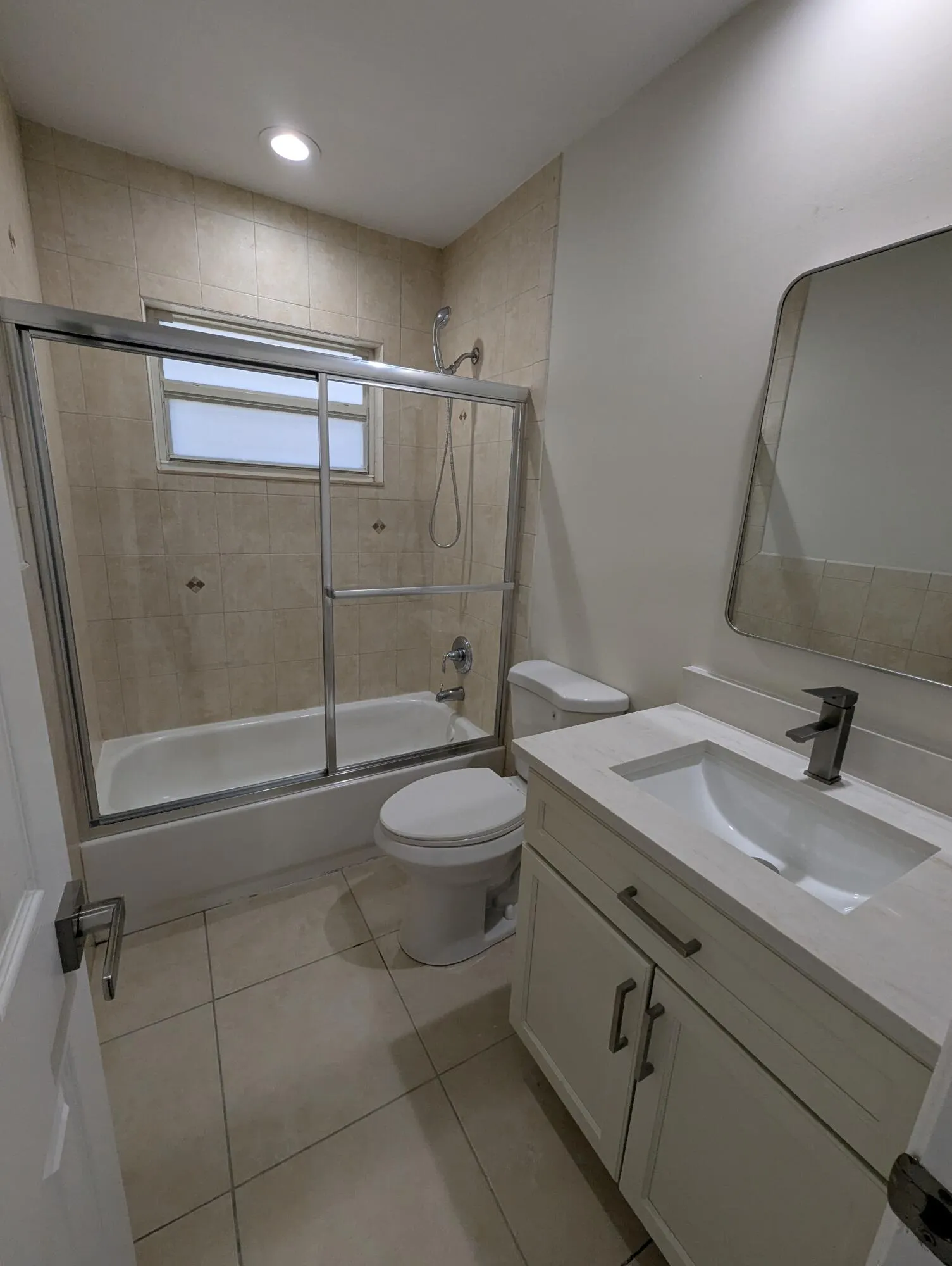 2120 NE 42ND Court #5